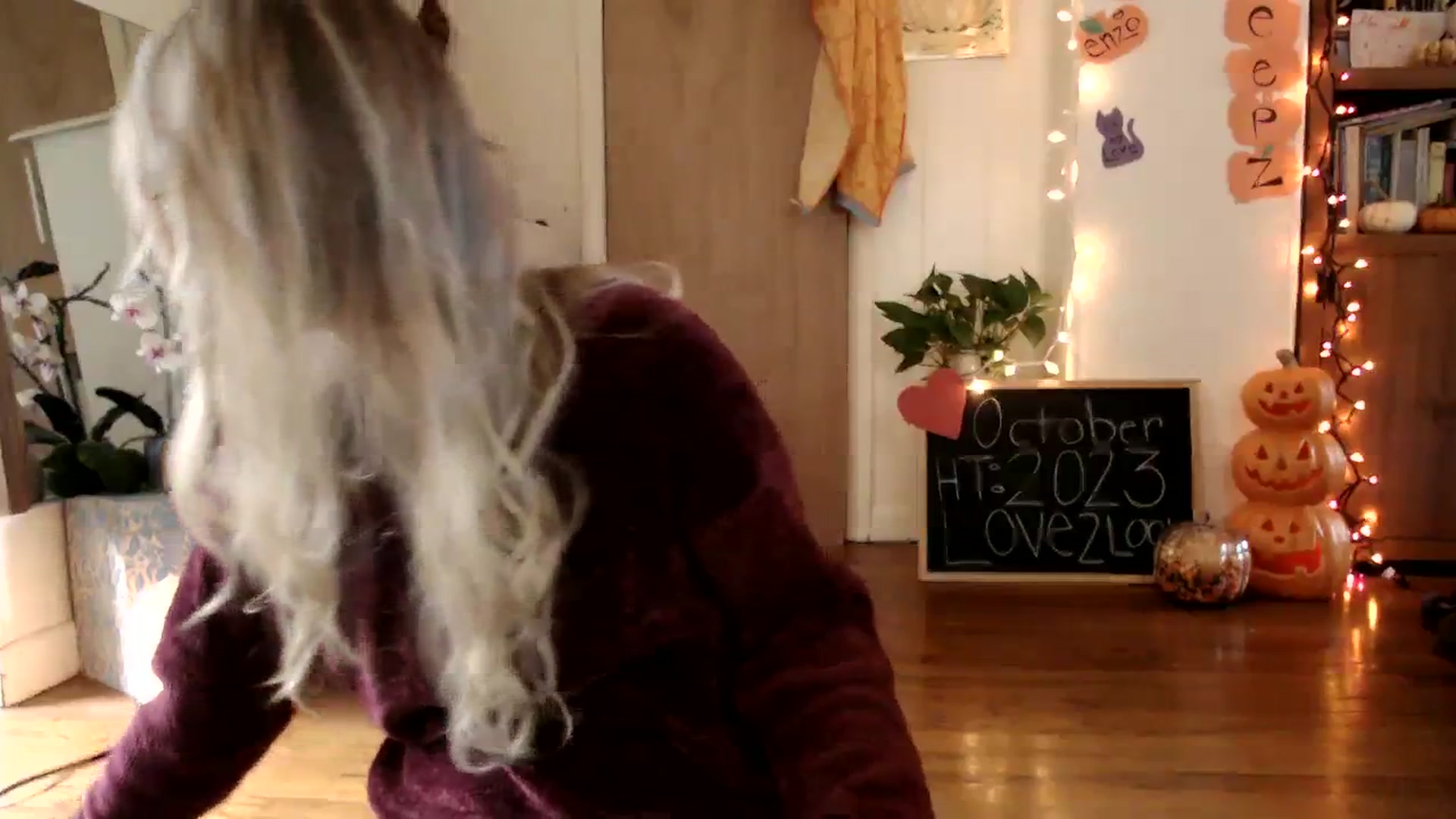 Gallery image thumbnail from WildflowerEm's myfreecams stream on, 10/08/2023, 20:14 image 15 of 20