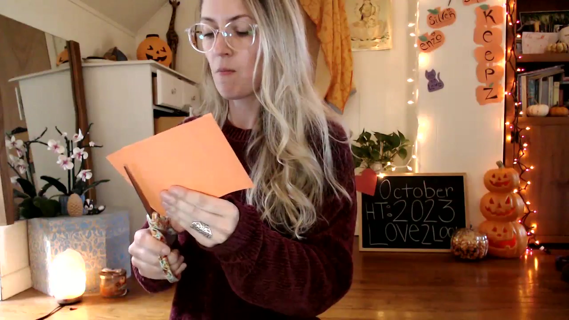 Gallery image thumbnail from WildflowerEm's myfreecams stream on, 10/08/2023, 20:14 image 20 of 20