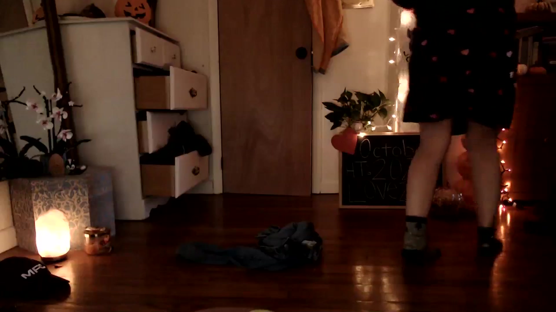 Gallery image thumbnail from WildflowerEm's myfreecams stream on, 10/08/2023, 22:01 image 16 of 20