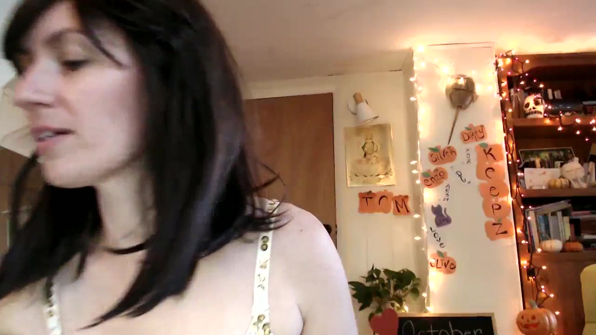 Gallery image thumbnail from WildflowerEm's myfreecams stream on, 10/15/2023, 21:42 image 6 of 20