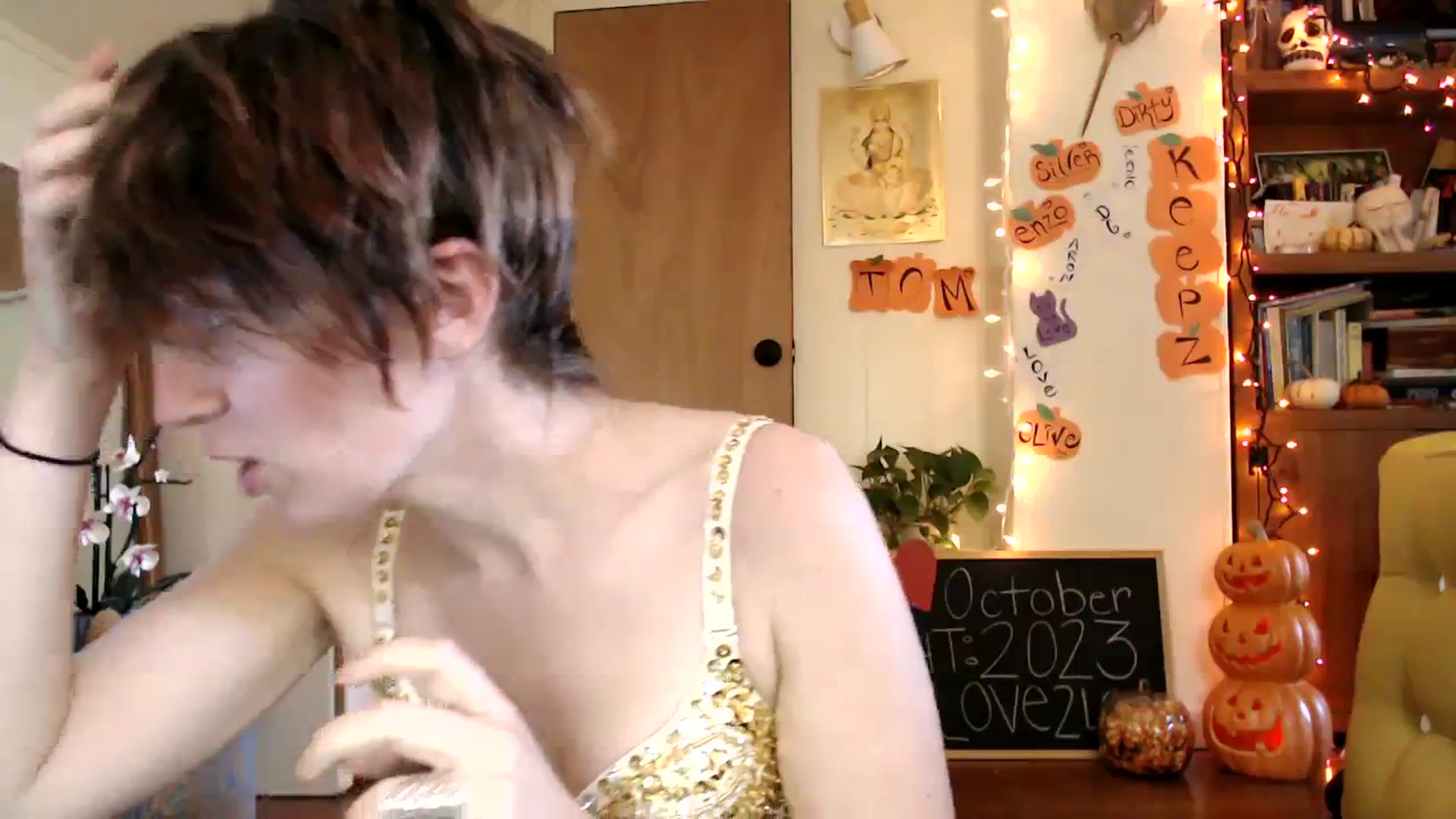 Gallery image thumbnail from WildflowerEm's myfreecams stream on, 10/15/2023, 21:42 image 8 of 20