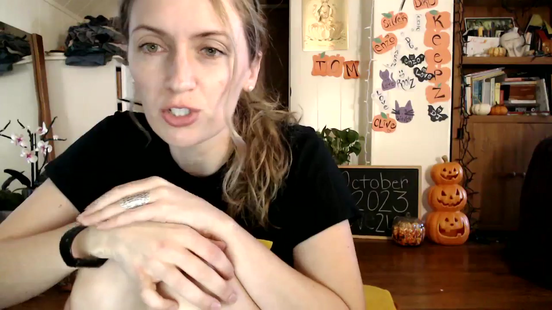 Gallery image thumbnail from WildflowerEm's myfreecams stream on, 10/28/2023, 21:14 image 2 of 20