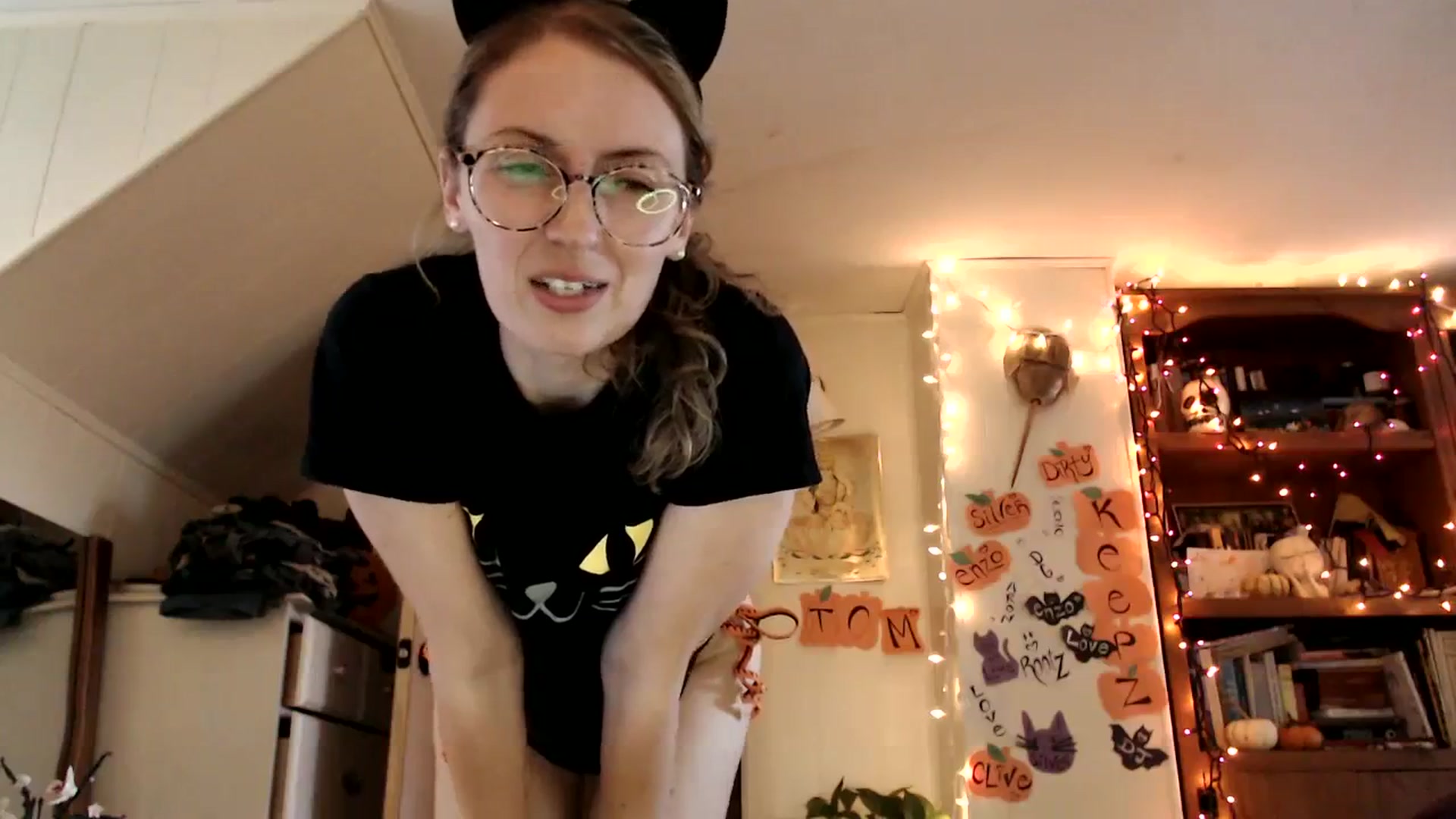 Gallery image thumbnail from WildflowerEm's myfreecams stream on, 10/28/2023, 21:14 image 13 of 20