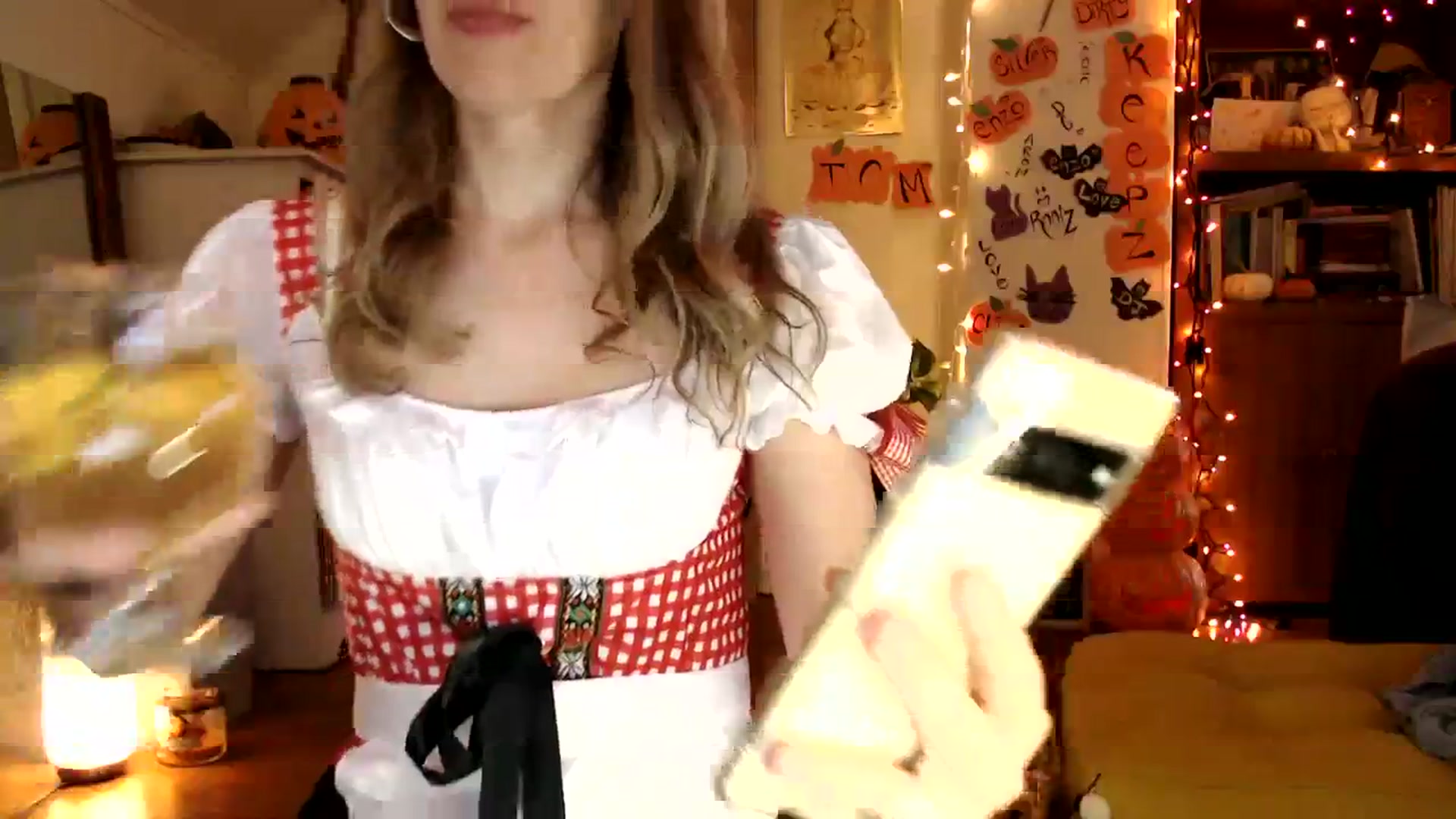 Gallery image thumbnail from WildflowerEm's myfreecams stream on, 10/29/2023, 19:58 image 9 of 20