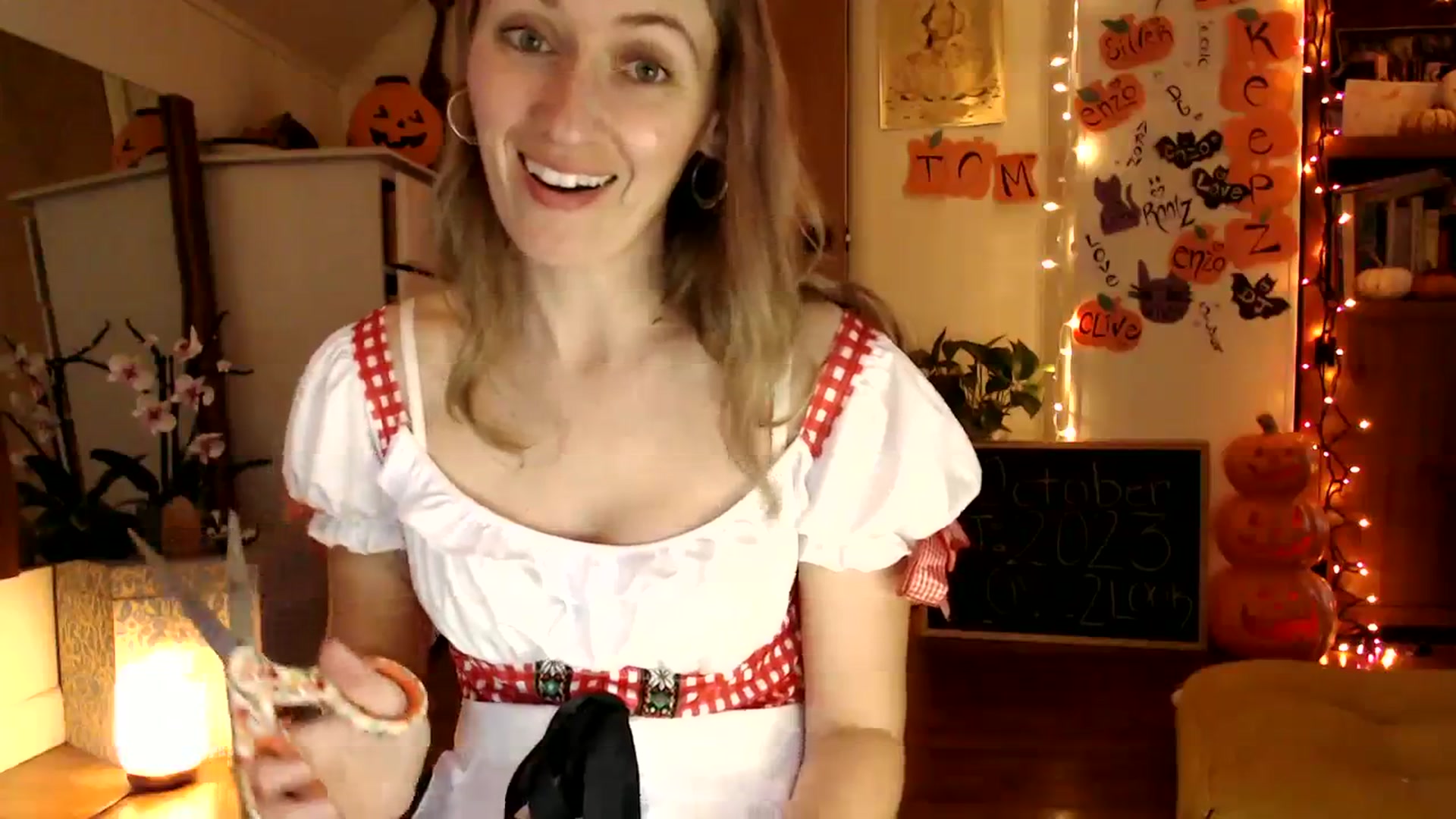 Gallery image thumbnail from WildflowerEm's myfreecams stream on, 10/29/2023, 19:58 image 17 of 20