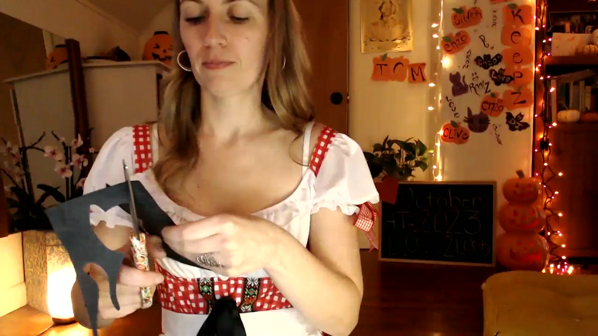 Gallery image thumbnail from WildflowerEm's myfreecams stream on, 10/29/2023, 19:58 image 19 of 20