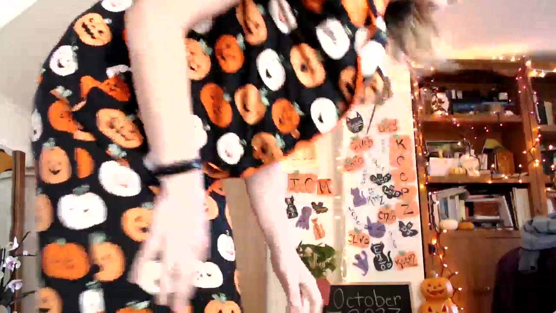 Gallery image thumbnail from WildflowerEm's myfreecams stream on, 10/31/2023, 18:29 image 4 of 20