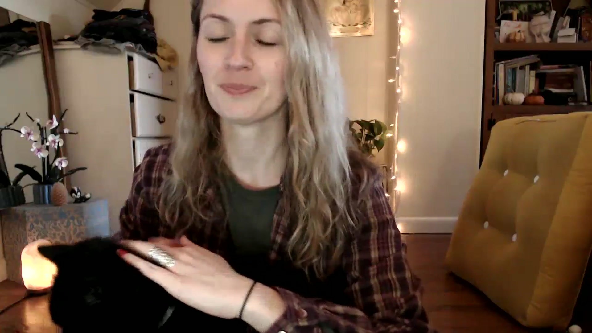 Gallery image thumbnail from WildflowerEm's myfreecams stream on, 11/11/2023, 21:37 image 4 of 20