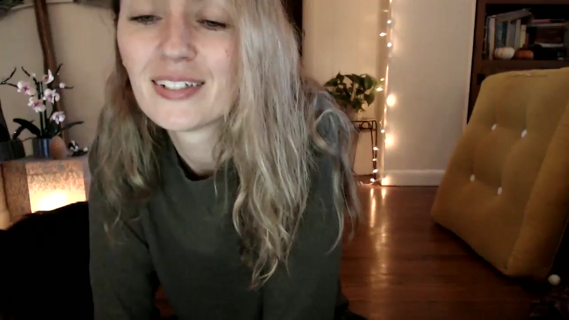 Gallery image thumbnail from WildflowerEm's myfreecams stream on, 11/11/2023, 21:37 image 8 of 20