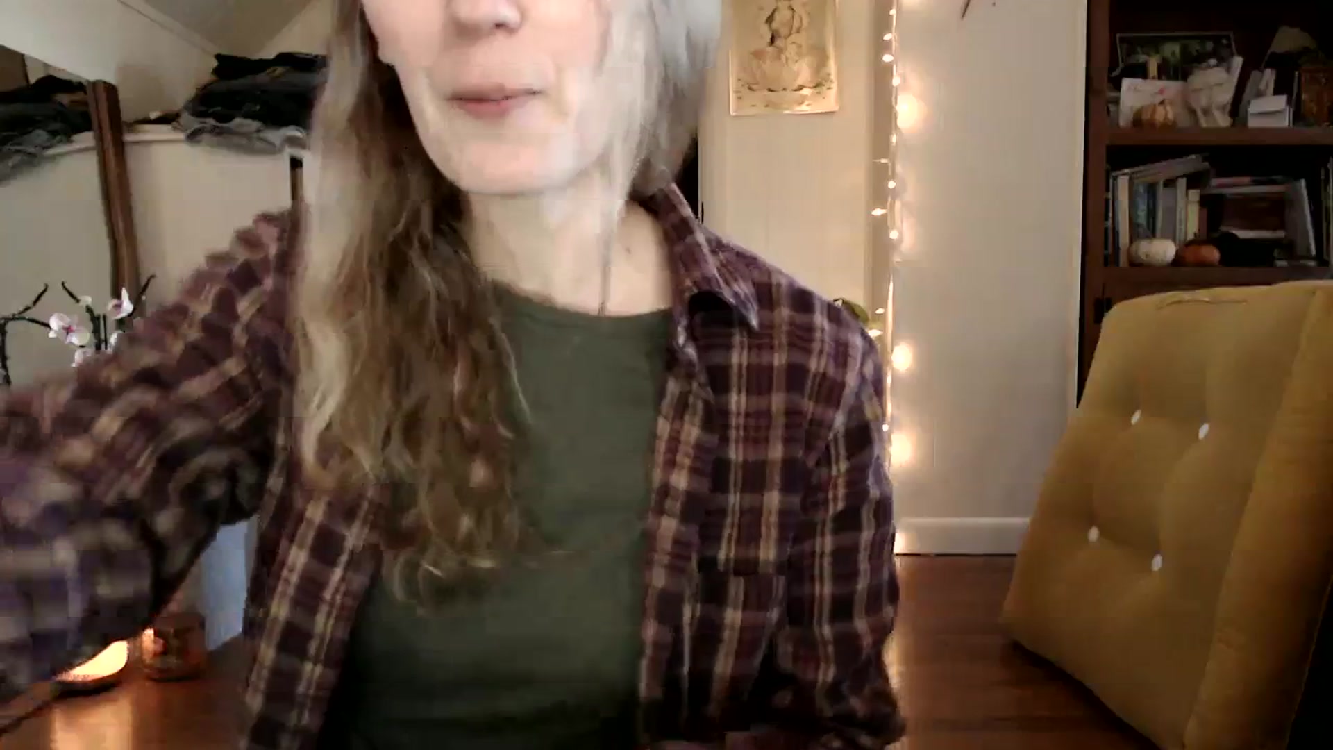 Gallery image thumbnail from WildflowerEm's myfreecams stream on, 11/11/2023, 21:37 image 2 of 20
