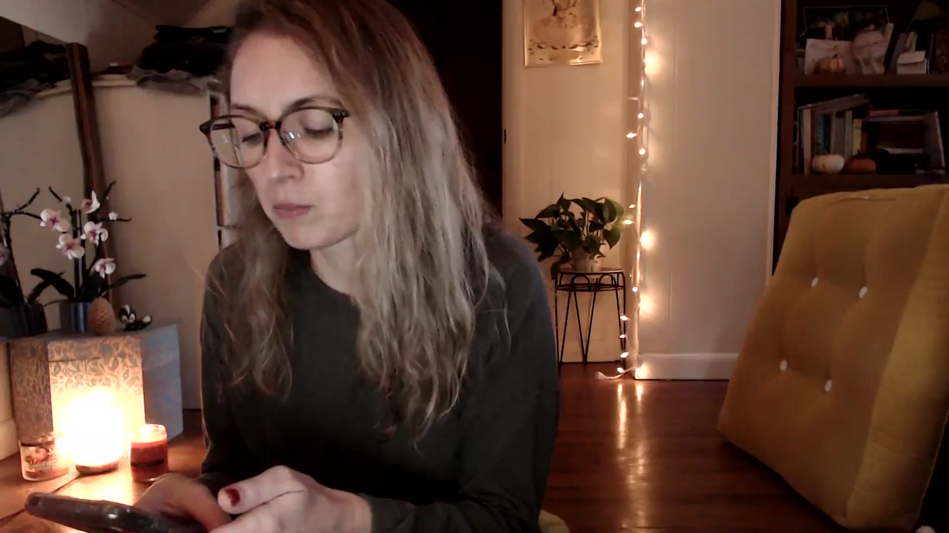 Gallery image thumbnail from WildflowerEm's myfreecams stream on, 11/11/2023, 21:37 image 13 of 20