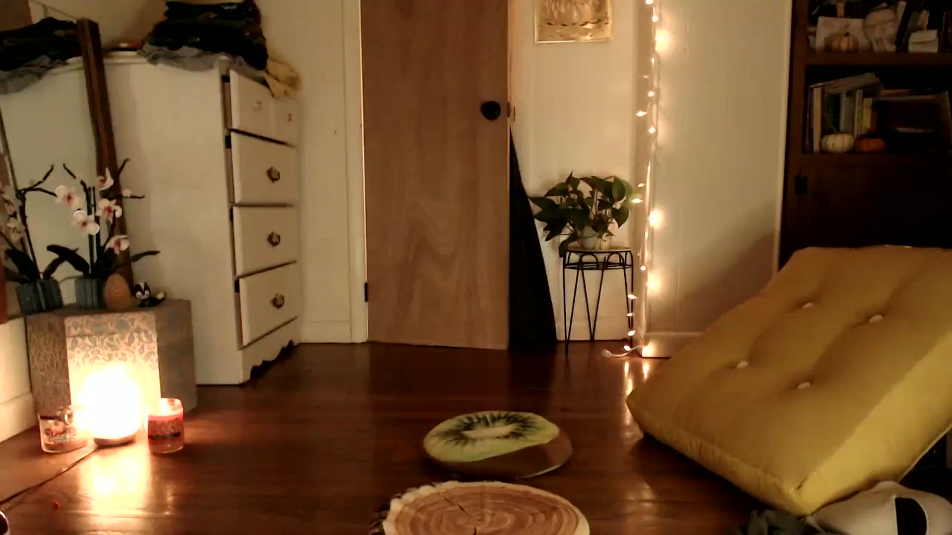 Gallery image thumbnail from WildflowerEm's myfreecams stream on, 11/11/2023, 22:51 image 10 of 20