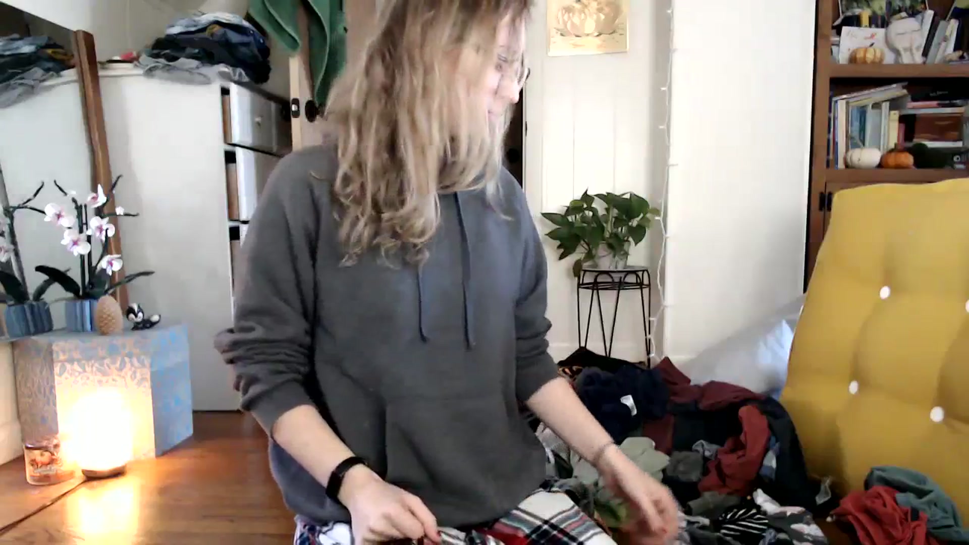 Gallery image thumbnail from WildflowerEm's myfreecams stream on, 11/14/2023, 16:47 image 6 of 20