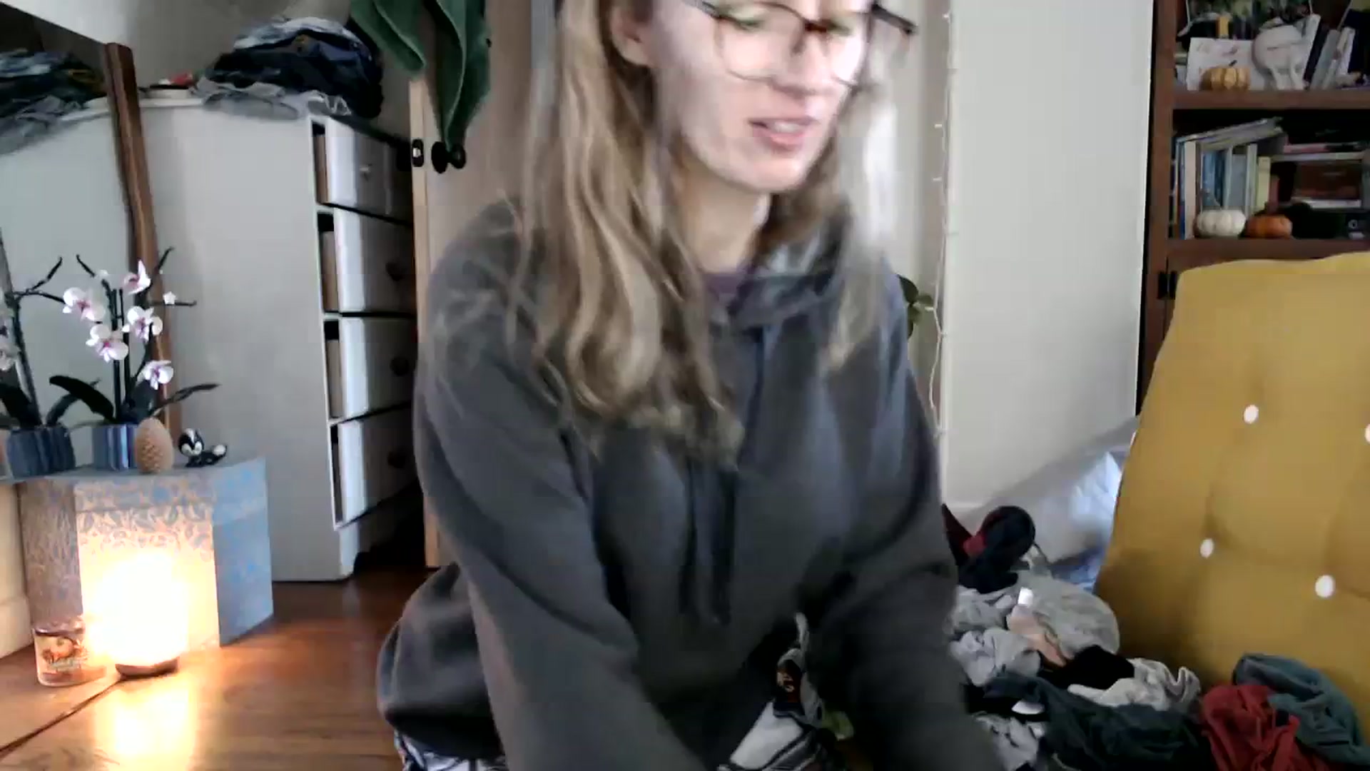 Gallery image thumbnail from WildflowerEm's myfreecams stream on, 11/14/2023, 16:47 image 1 of 20