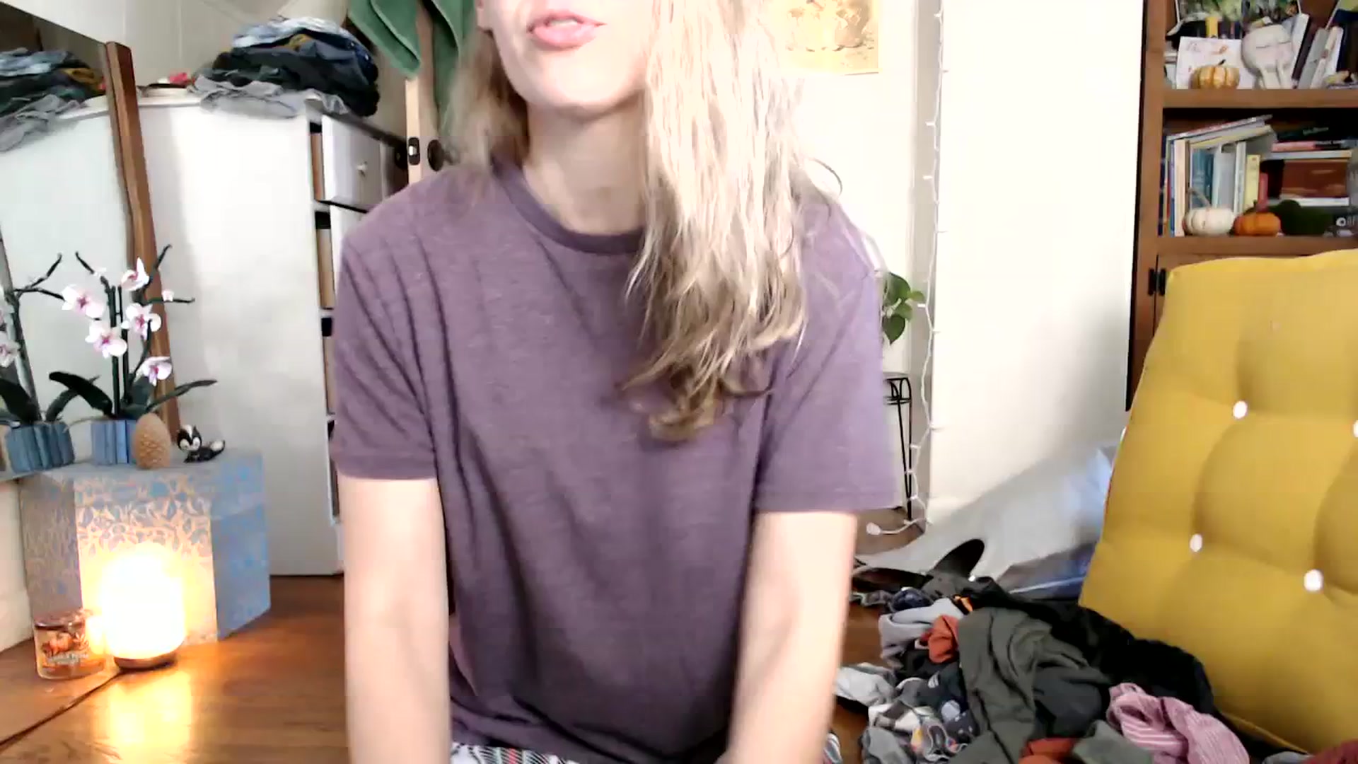 Gallery image thumbnail from WildflowerEm's myfreecams stream on, 11/14/2023, 16:47 image 19 of 20