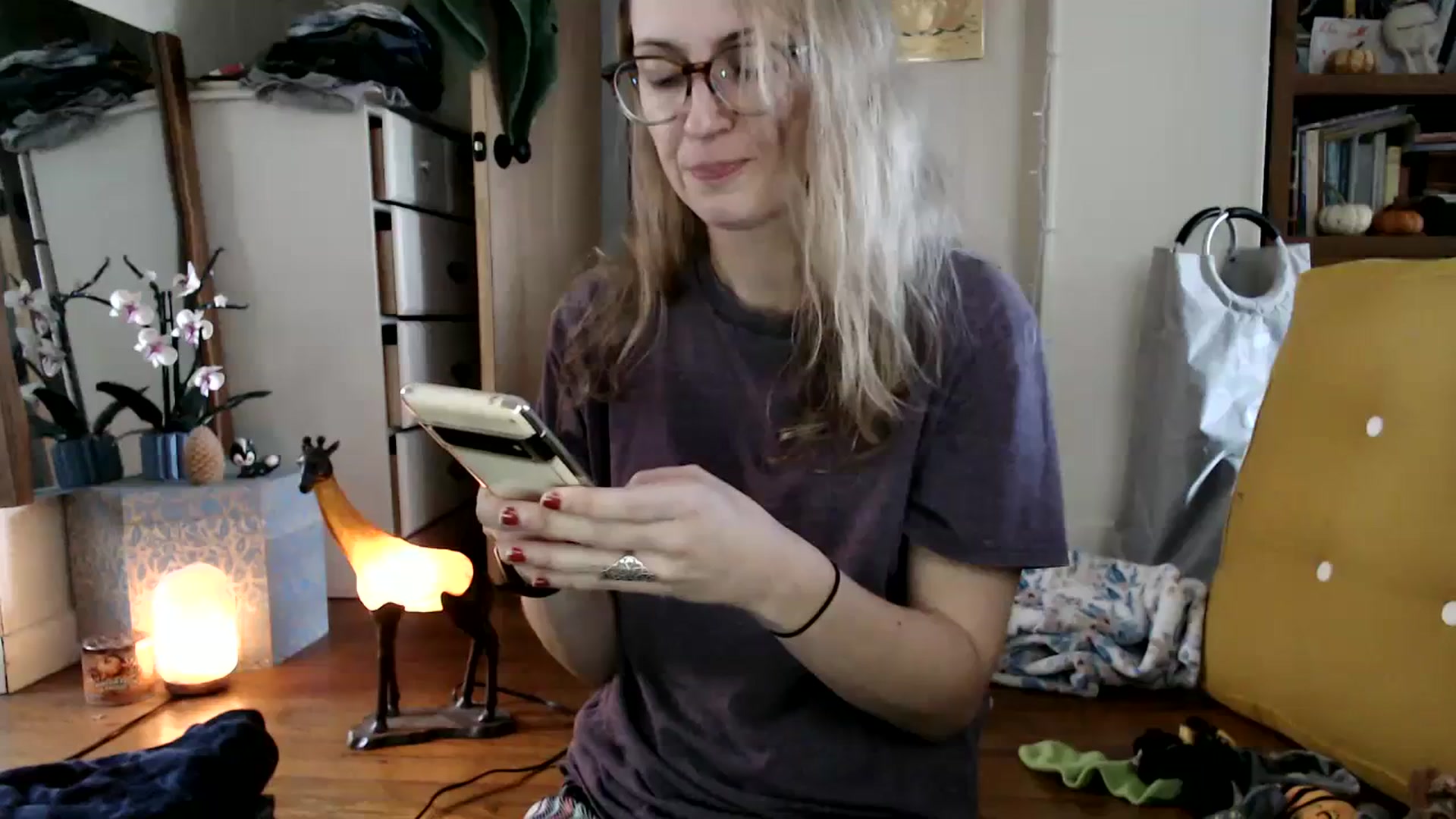 Gallery image thumbnail from WildflowerEm's myfreecams stream on, 11/14/2023, 18:06 image 6 of 20