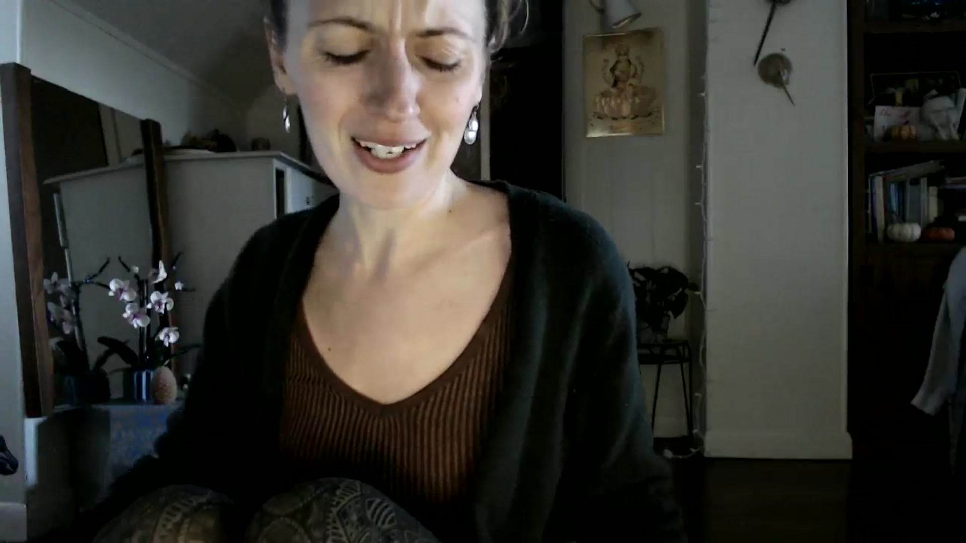 Gallery image thumbnail from WildflowerEm's myfreecams stream on, 11/19/2023, 20:07 image 14 of 20