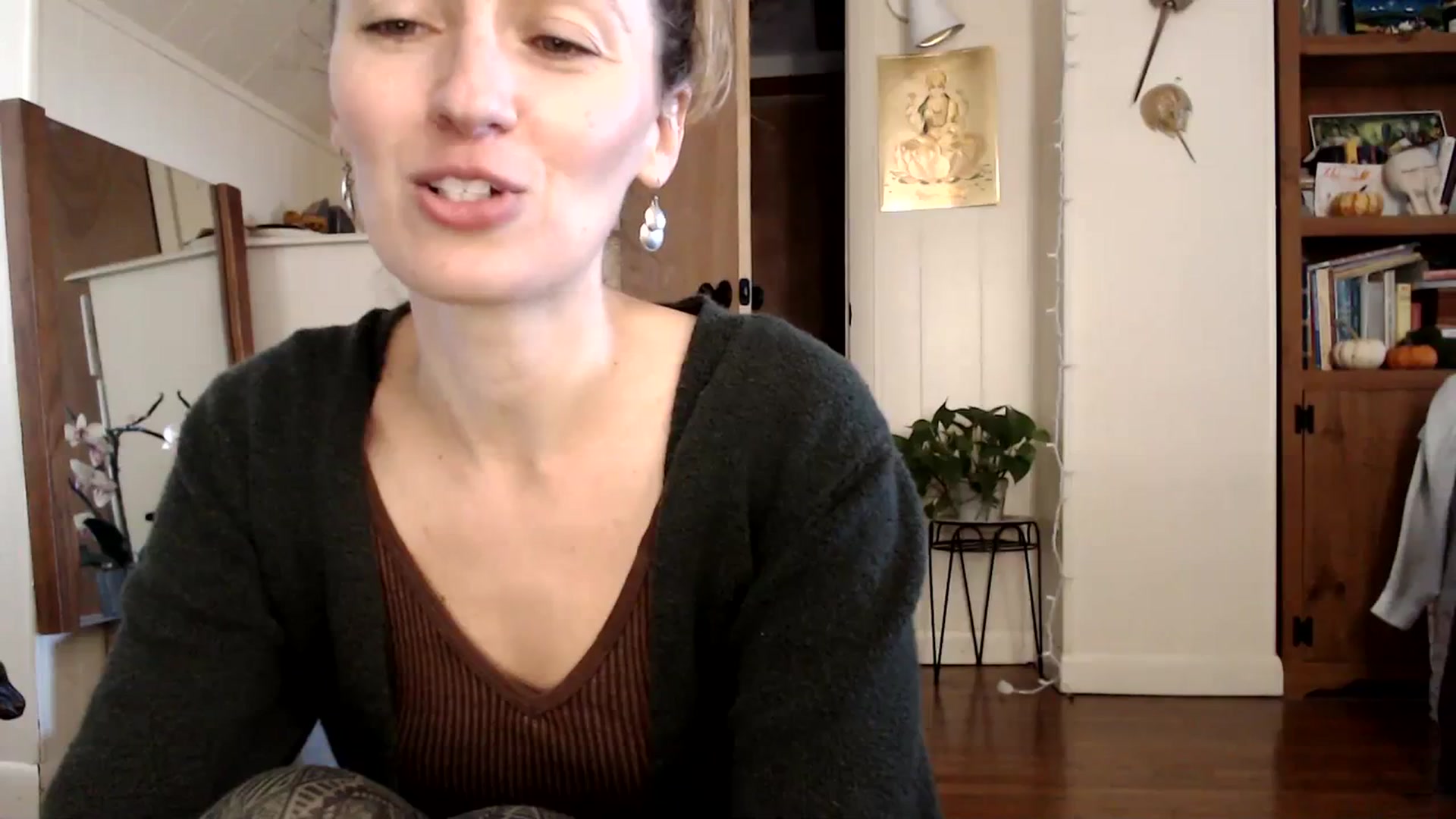 Gallery image thumbnail from WildflowerEm's myfreecams stream on, 11/19/2023, 20:07 image 5 of 20