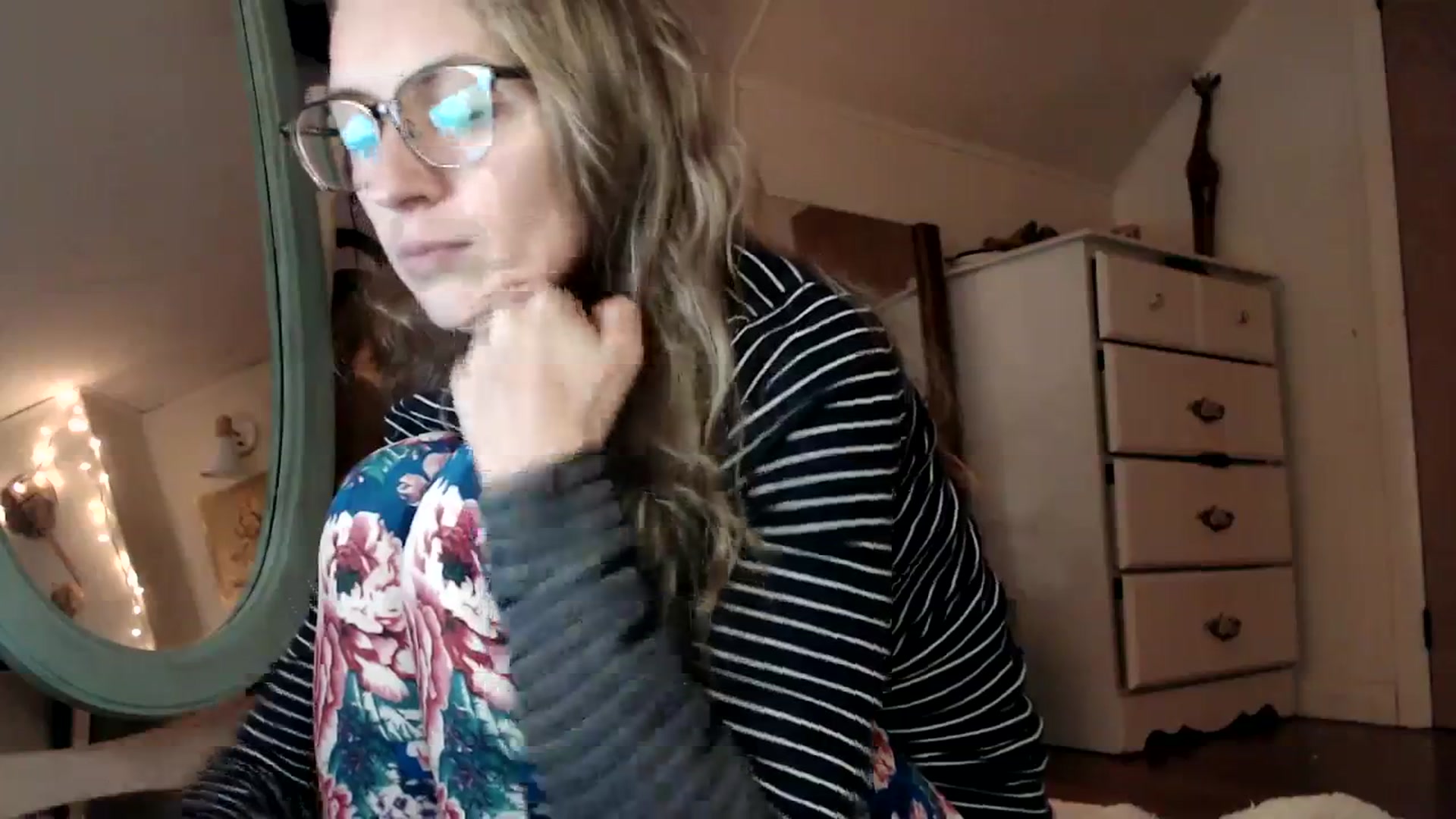 Gallery image thumbnail from WildflowerEm's myfreecams stream on, 11/26/2023, 22:45 image 12 of 20
