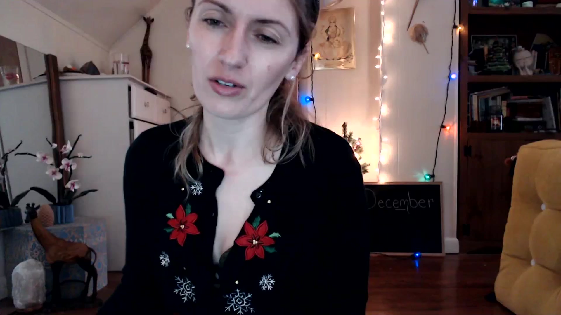 Gallery image thumbnail from WildflowerEm's myfreecams stream on, 12/09/2023, 22:15 image 7 of 20