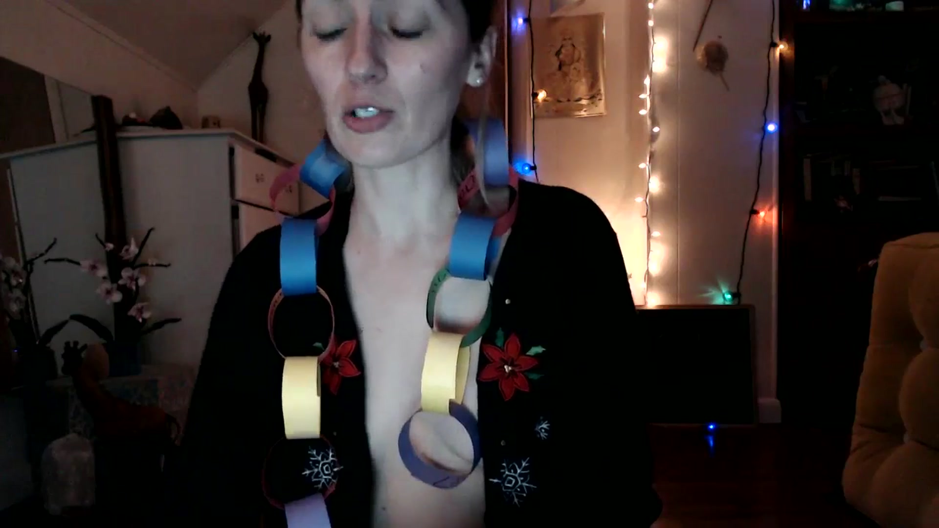 Gallery image thumbnail from WildflowerEm's myfreecams stream on, 12/09/2023, 22:15 image 13 of 20