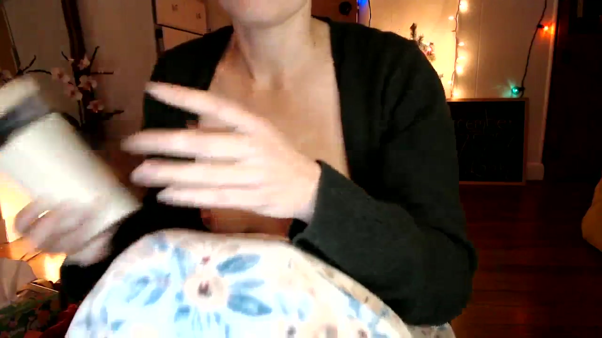 Gallery image thumbnail from WildflowerEm's myfreecams stream on, 12/10/2023, 22:25 image 19 of 20