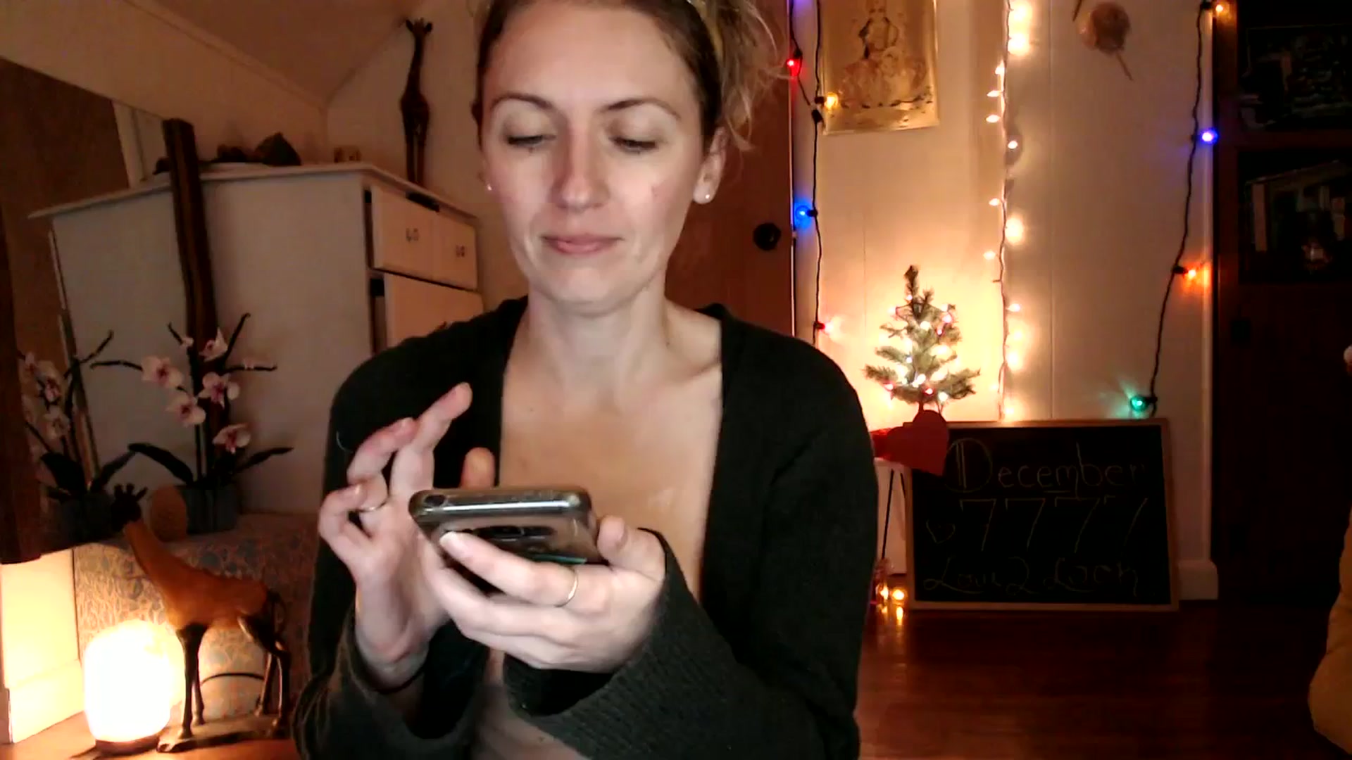 Gallery image thumbnail from WildflowerEm's myfreecams stream on, 12/10/2023, 22:25 image 18 of 20