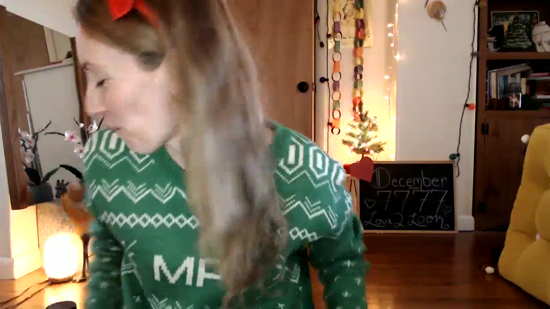 Gallery image thumbnail from WildflowerEm's myfreecams stream on, 12/16/2023, 21:46 image 3 of 20