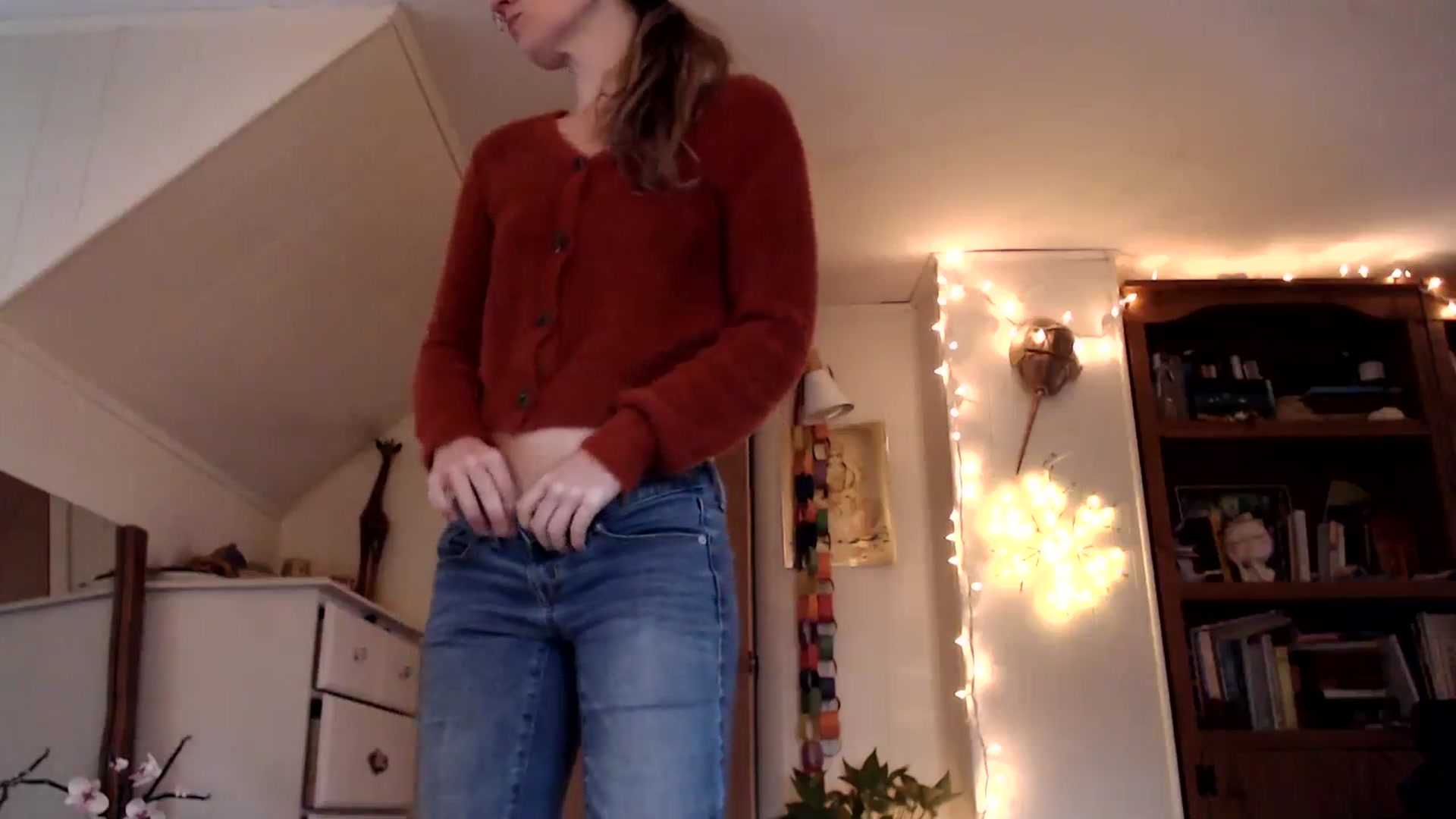 Gallery image thumbnail from WildflowerEm's myfreecams stream on, 01/06/2024, 22:08 image 3 of 20