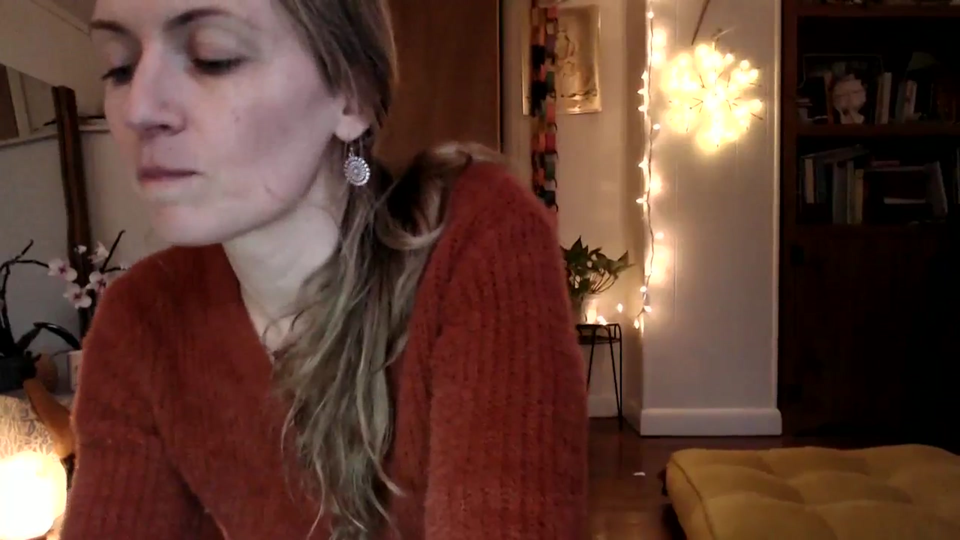 Gallery image thumbnail from WildflowerEm's myfreecams stream on, 01/06/2024, 22:08 image 7 of 20
