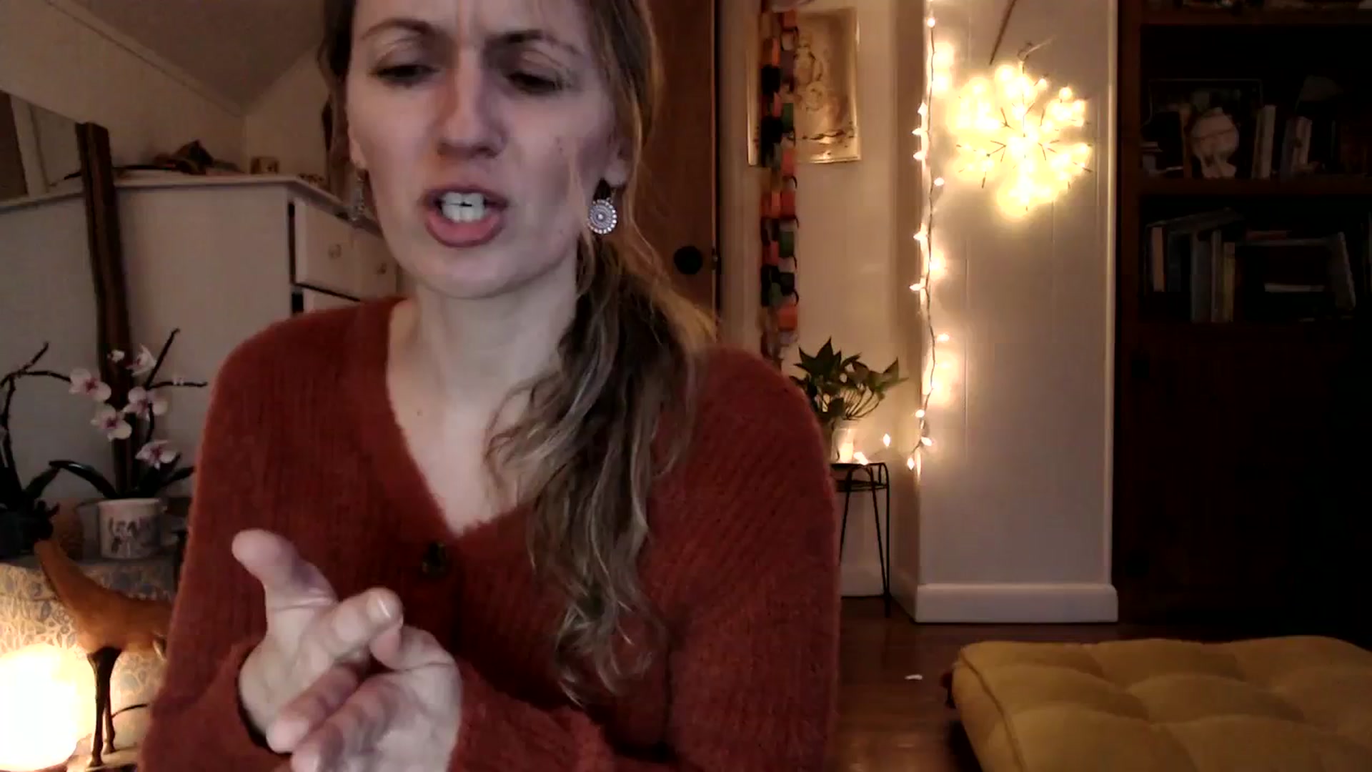Gallery image thumbnail from WildflowerEm's myfreecams stream on, 01/06/2024, 22:08 image 8 of 20