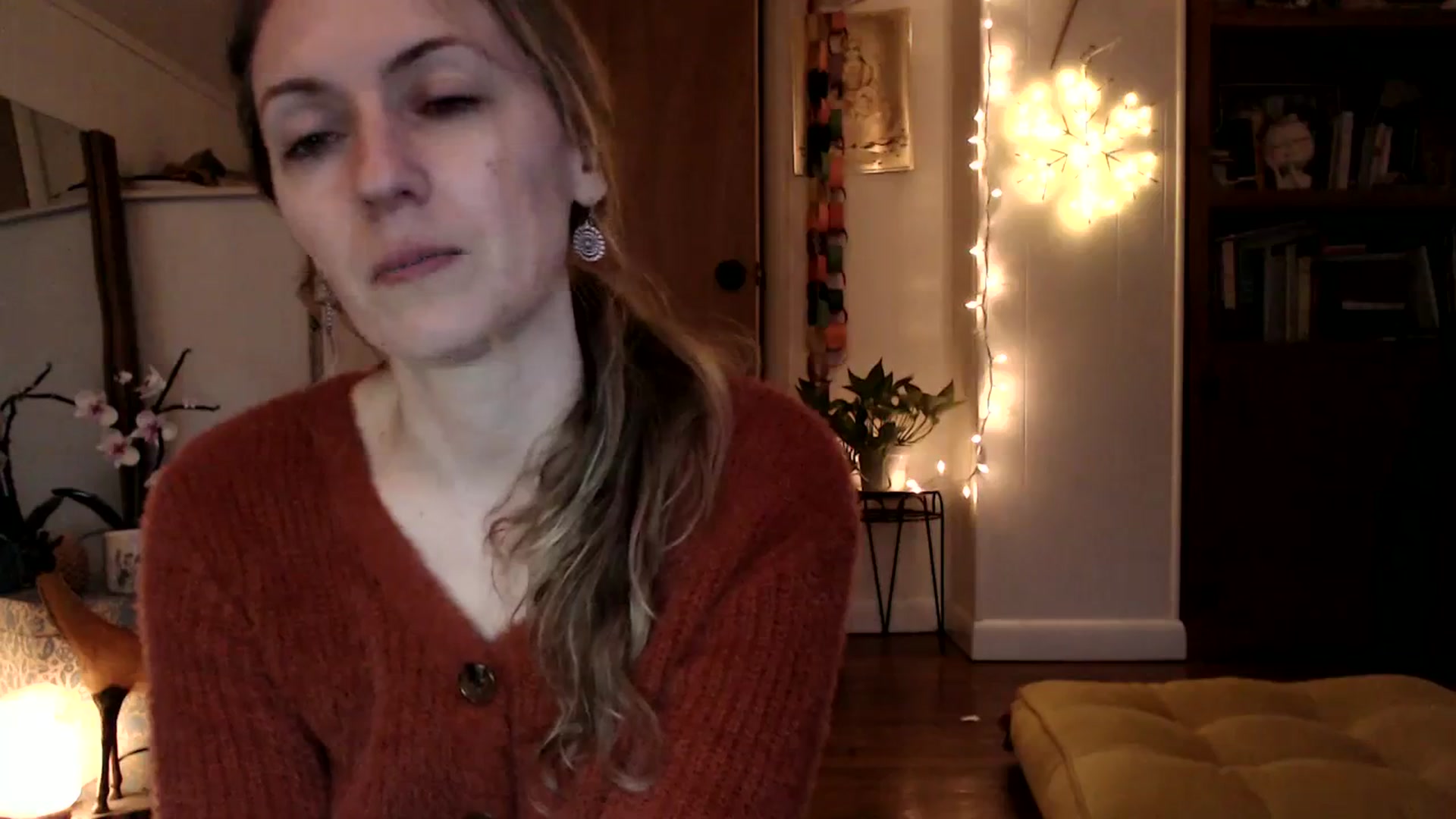Gallery image thumbnail from WildflowerEm's myfreecams stream on, 01/06/2024, 22:08 image 9 of 20