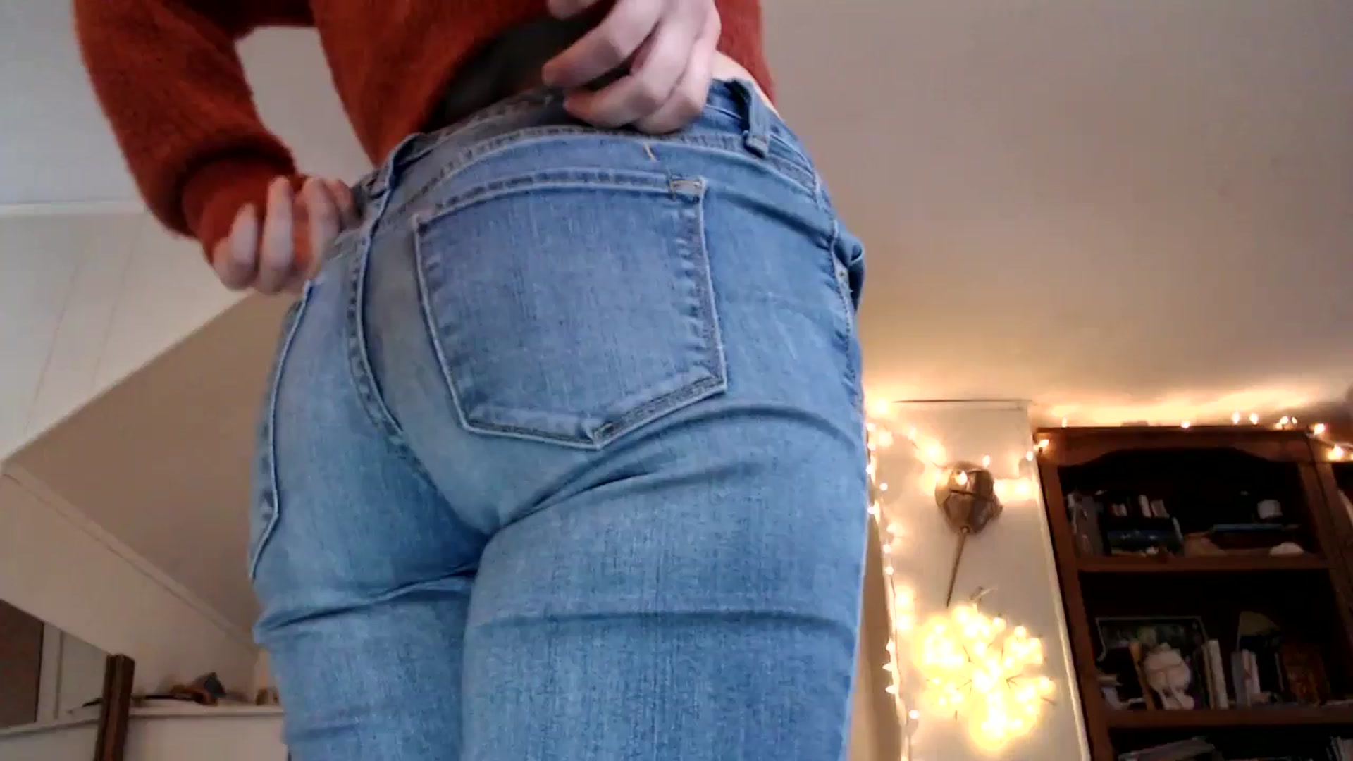 Gallery image thumbnail from WildflowerEm's myfreecams stream on, 01/06/2024, 22:08 image 1 of 20