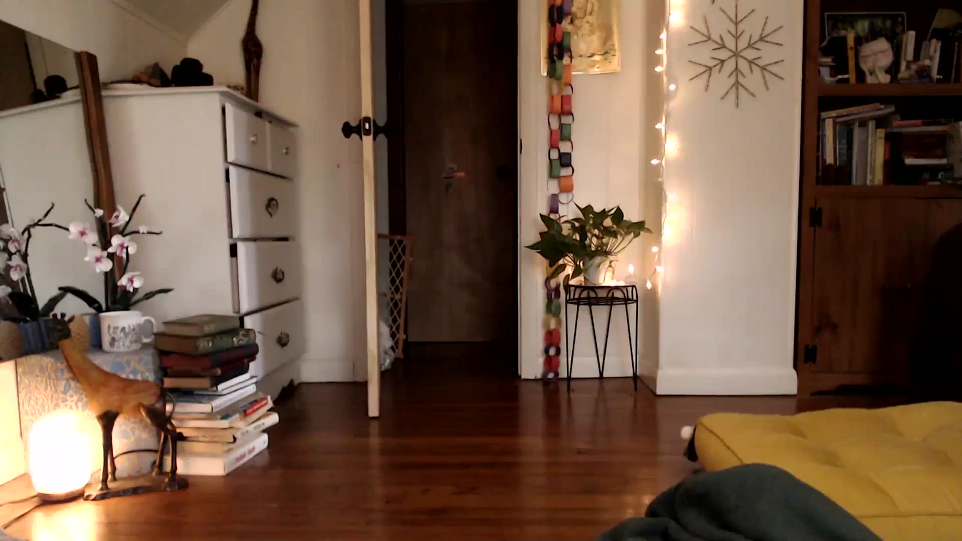 Gallery image thumbnail from WildflowerEm's myfreecams stream on, 01/14/2024, 22:31 image 5 of 20