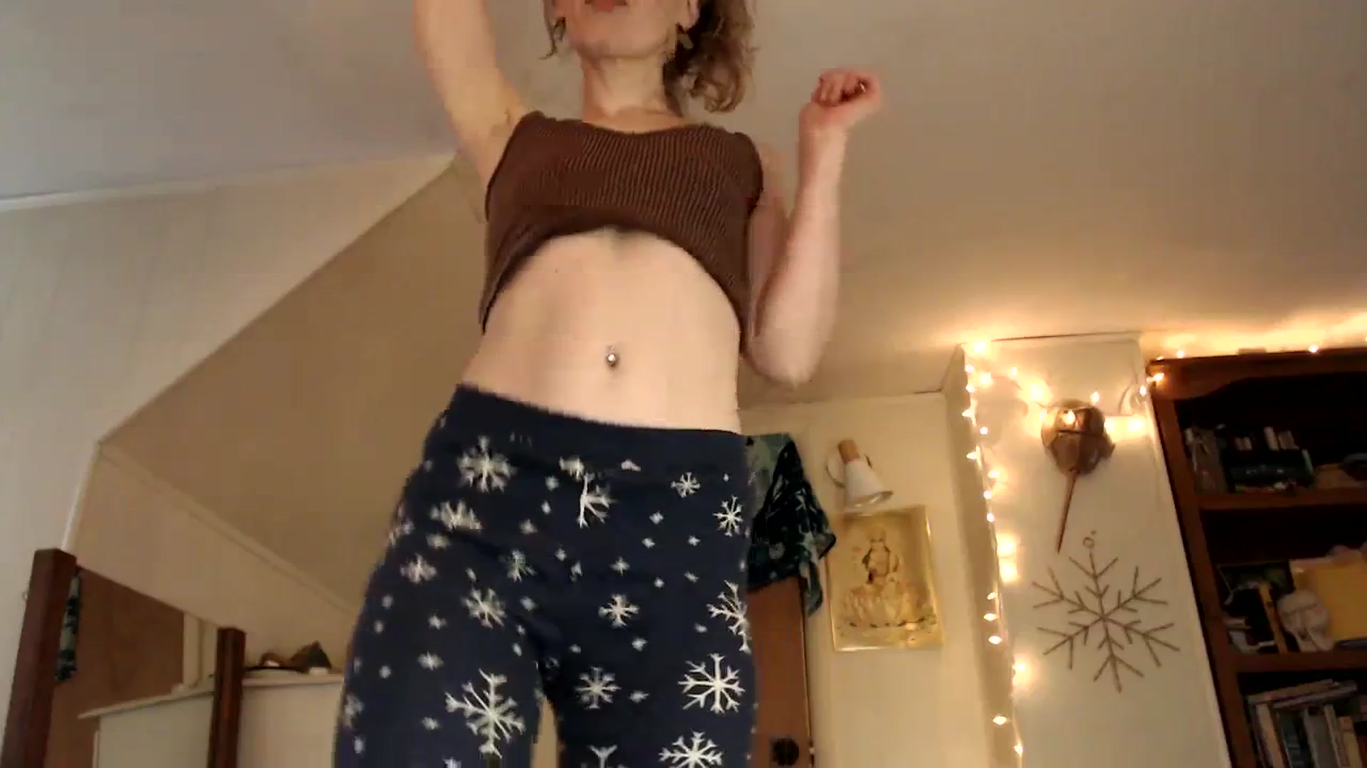 Gallery image thumbnail from WildflowerEm's myfreecams stream on, 01/27/2024, 21:22 image 5 of 20