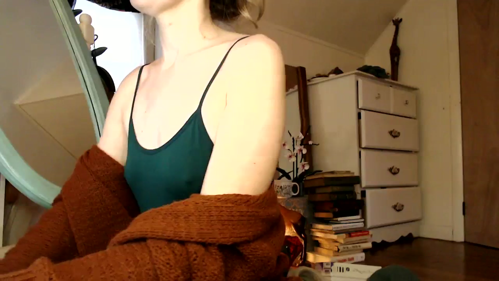 Gallery image thumbnail from WildflowerEm's myfreecams stream on, 01/28/2024, 20:53 image 16 of 20