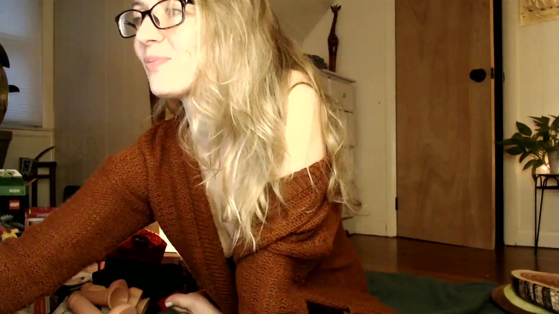 Gallery image thumbnail from WildflowerEm's myfreecams stream on, 01/28/2024, 22:08 image 11 of 20