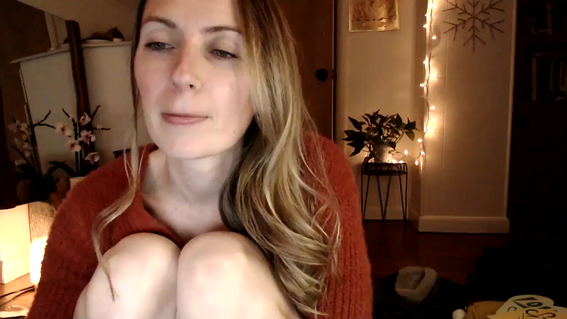 Gallery image thumbnail from WildflowerEm's myfreecams stream on, 02/04/2024, 22:57 image 17 of 20