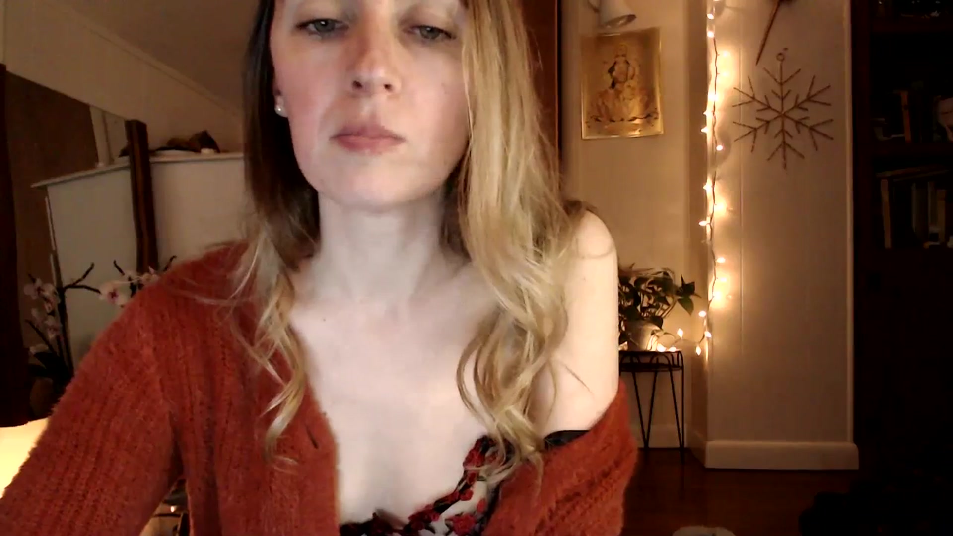 Gallery image thumbnail from WildflowerEm's myfreecams stream on, 02/04/2024, 22:57 image 14 of 20