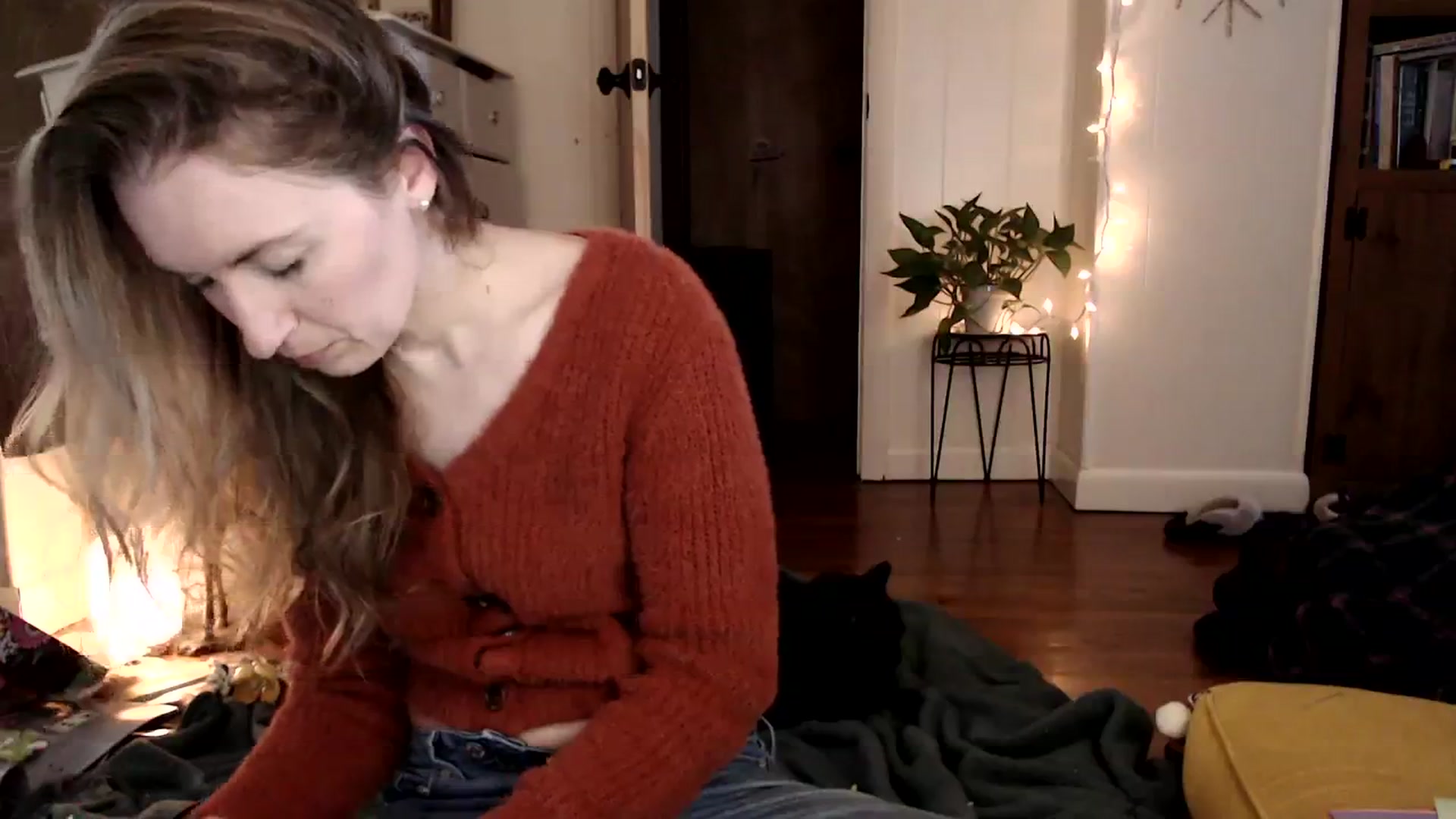 Gallery image thumbnail from WildflowerEm's myfreecams stream on, 02/04/2024, 22:57 image 9 of 20