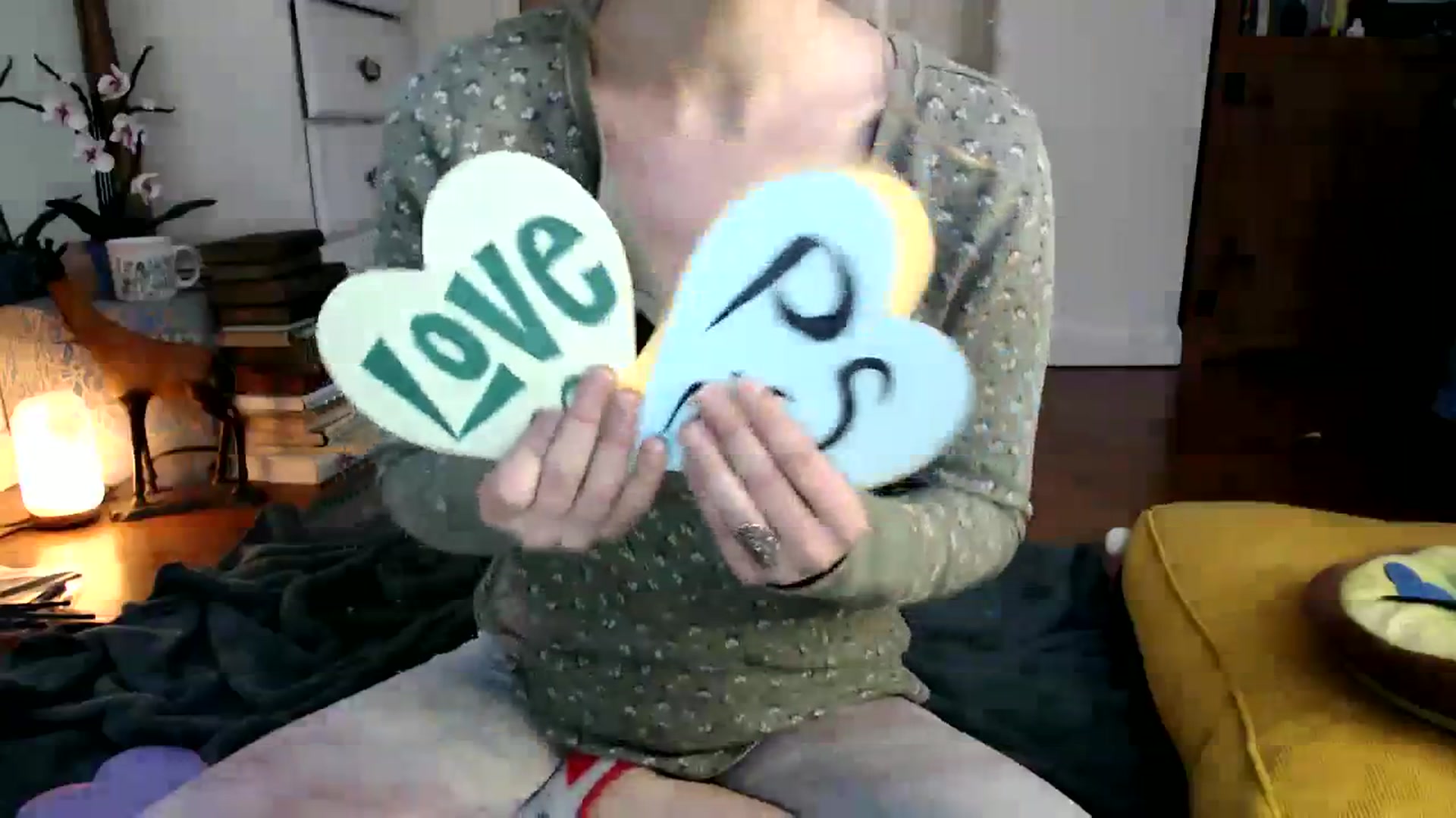 Gallery image thumbnail from WildflowerEm's myfreecams stream on, 02/17/2024, 21:44 image 15 of 20