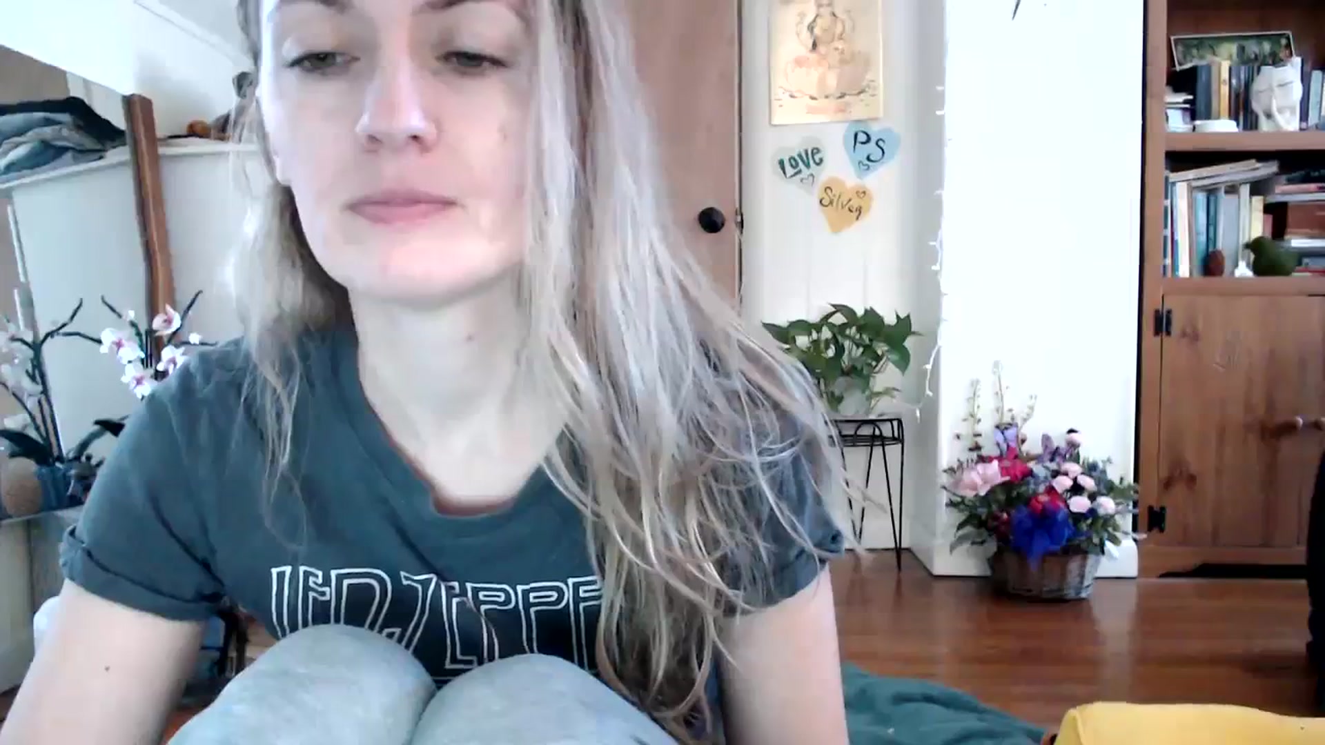 Gallery image thumbnail from WildflowerEm's myfreecams stream on, 02/21/2024, 18:46 image 19 of 20