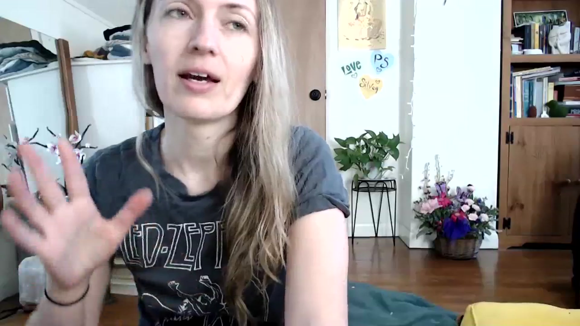 Gallery image thumbnail from WildflowerEm's myfreecams stream on, 02/21/2024, 18:46 image 3 of 20