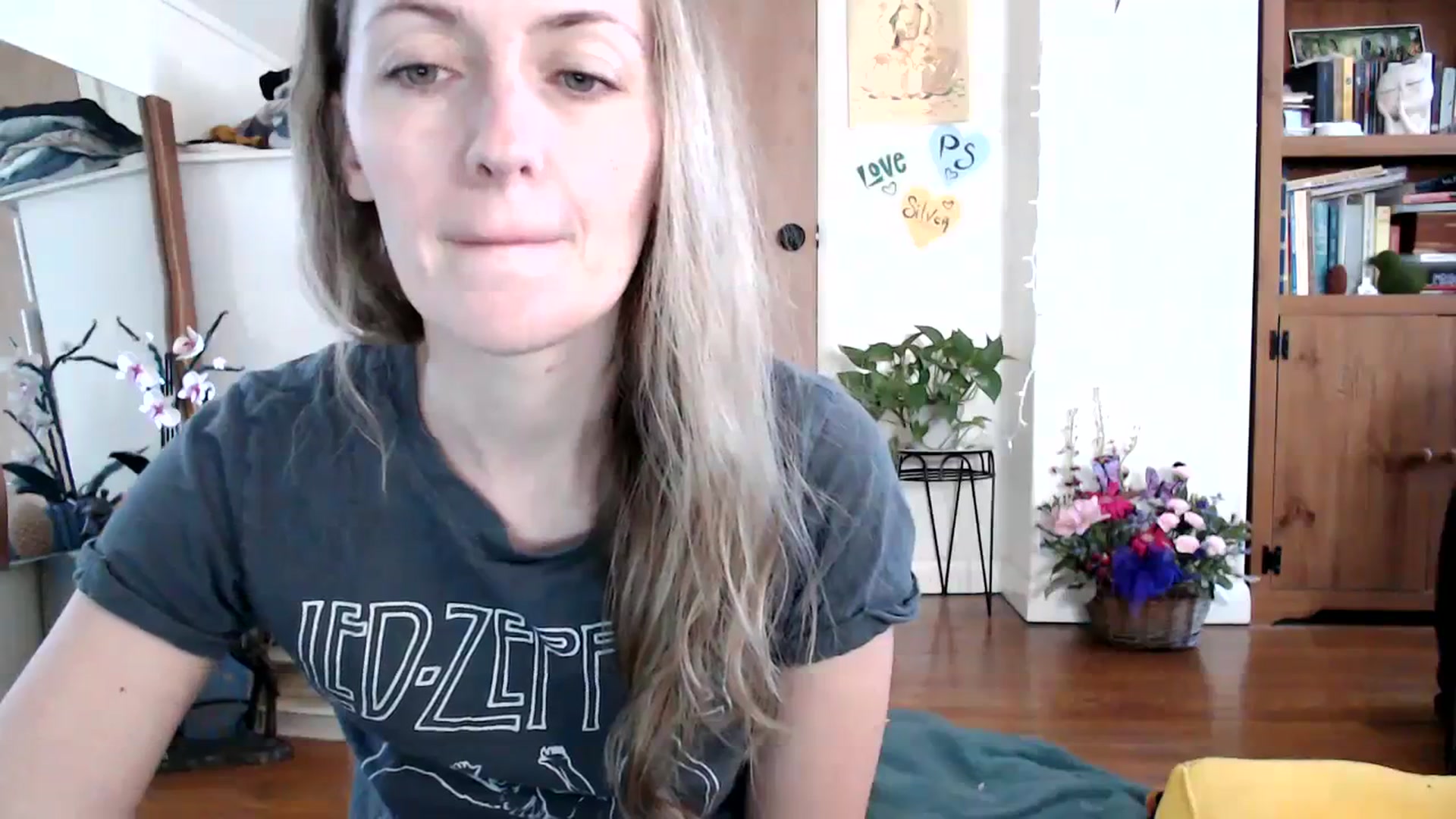 Gallery image thumbnail from WildflowerEm's myfreecams stream on, 02/21/2024, 18:46 image 5 of 20
