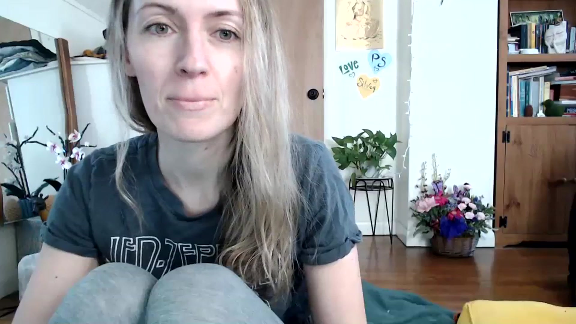 Gallery image thumbnail from WildflowerEm's myfreecams stream on, 02/21/2024, 18:46 image 4 of 20