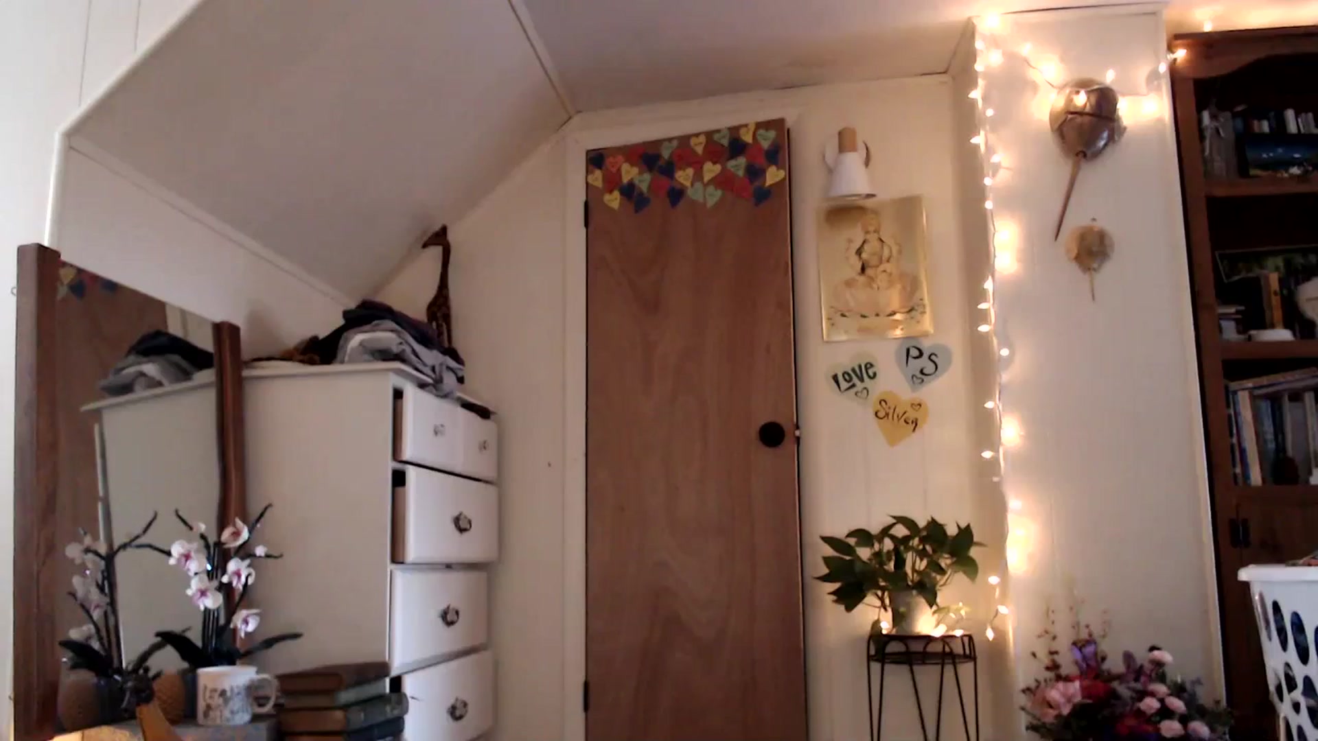 Gallery image thumbnail from WildflowerEm's myfreecams stream on, 02/24/2024, 23:03 image 9 of 20