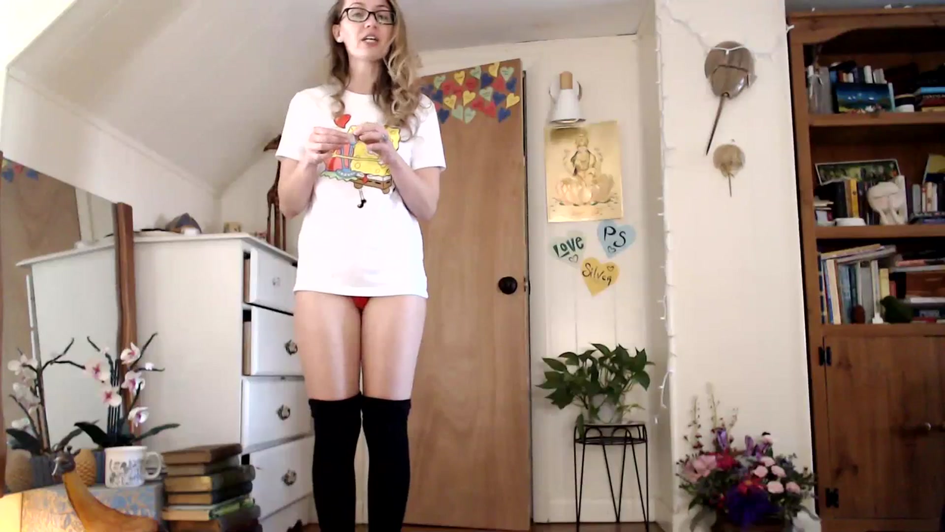 Gallery image thumbnail from WildflowerEm's myfreecams stream on, 02/25/2024, 22:23 image 5 of 20