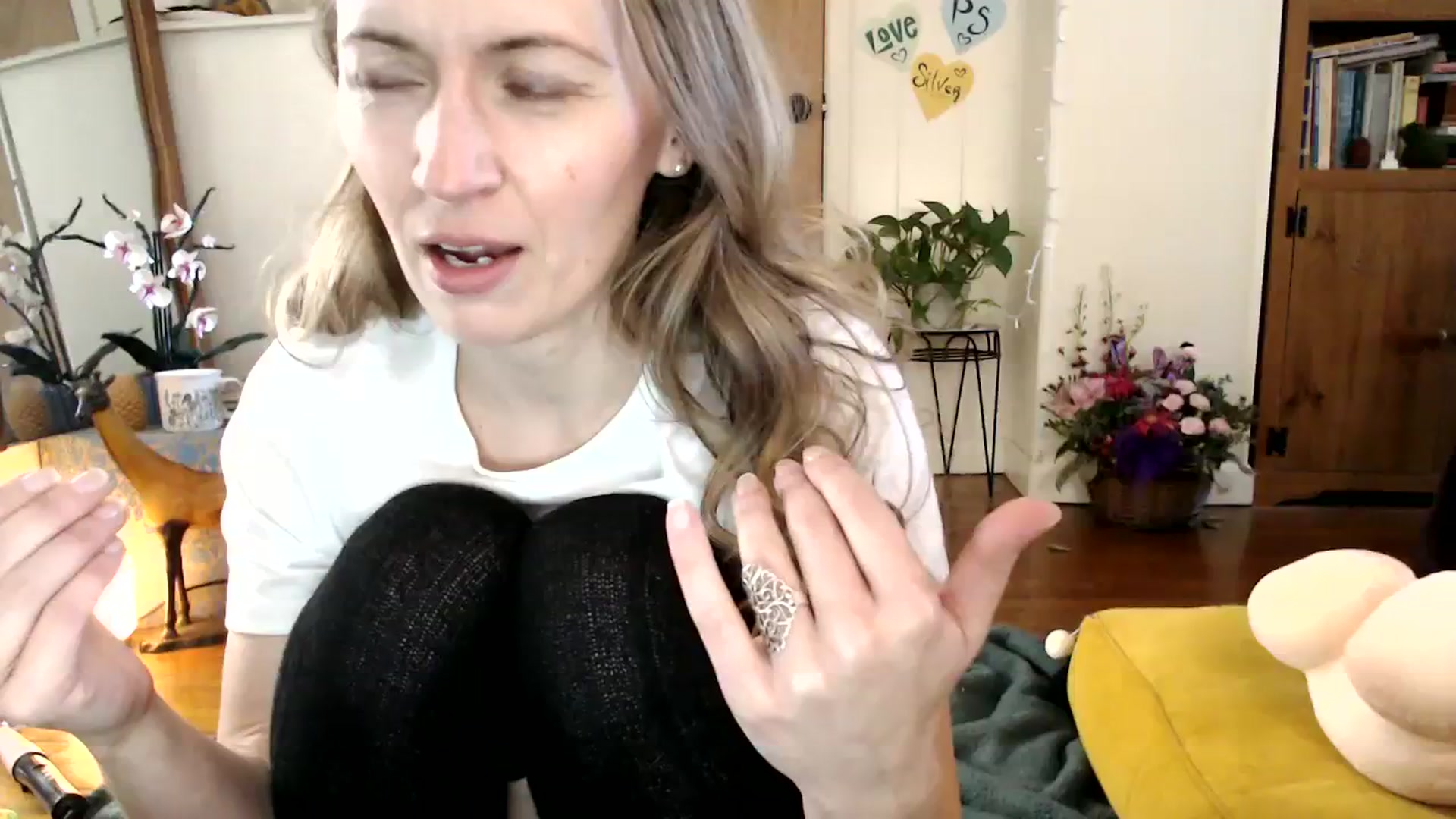 Gallery image thumbnail from WildflowerEm's myfreecams stream on, 02/25/2024, 22:23 image 7 of 20