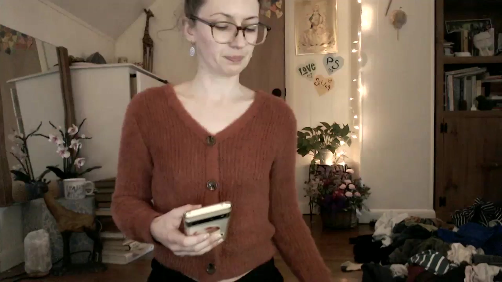 Gallery image thumbnail from WildflowerEm's myfreecams stream on, 02/28/2024, 20:48 image 1 of 20