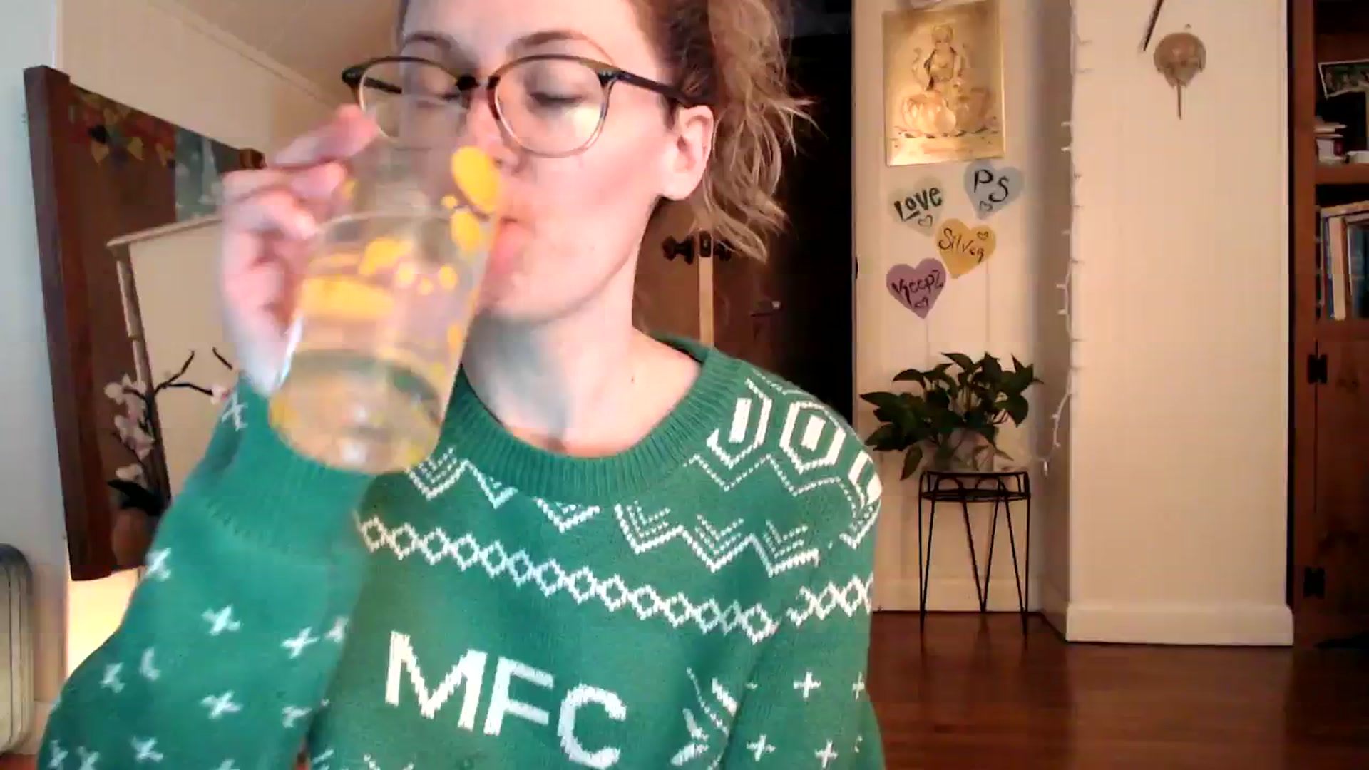 Gallery image thumbnail from WildflowerEm's myfreecams stream on, 03/02/2024, 22:37 image 1 of 20